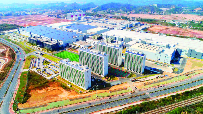     TCL华星光电惠州生产基地。本版图片（除署名外） 惠州日报记者杨建业 摄
