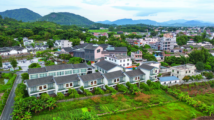     矮光村发展多种文旅新业态吸引游客。这是良井·原乡文旅项目外景。惠州日报记者陈涛 汤渝杭 摄