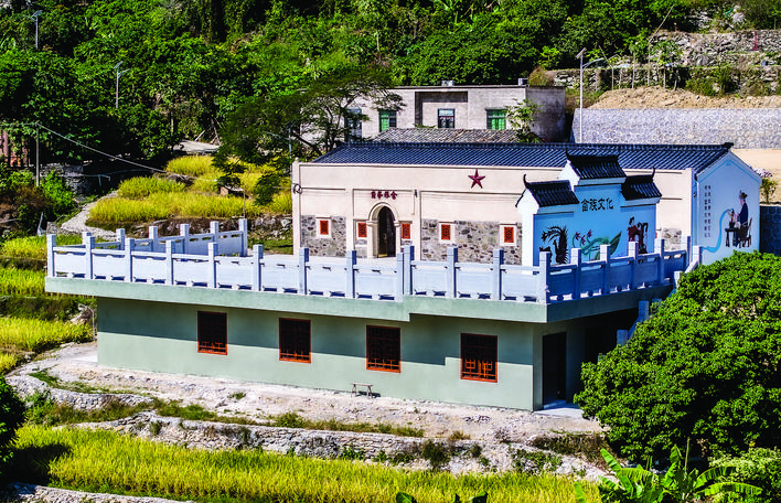     在角峰小学原址修建而成的畲族文化活动场地。
