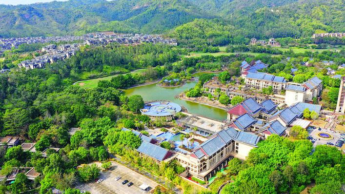     富力惠林温泉所在的惠城区横沥镇黄沙洞村自然风光优美。惠州日报记者肖泓 钟畅新 摄