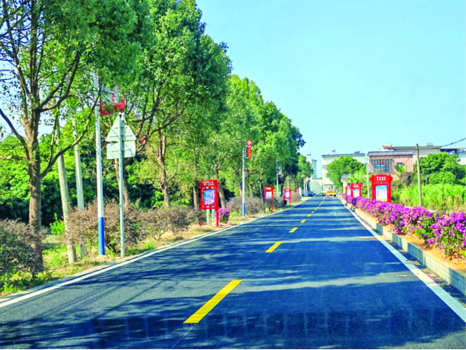     平江村绿树成荫，环境优美。惠州日报记者赖金朗 特约通讯员陈超 通讯员蔡敏 摄