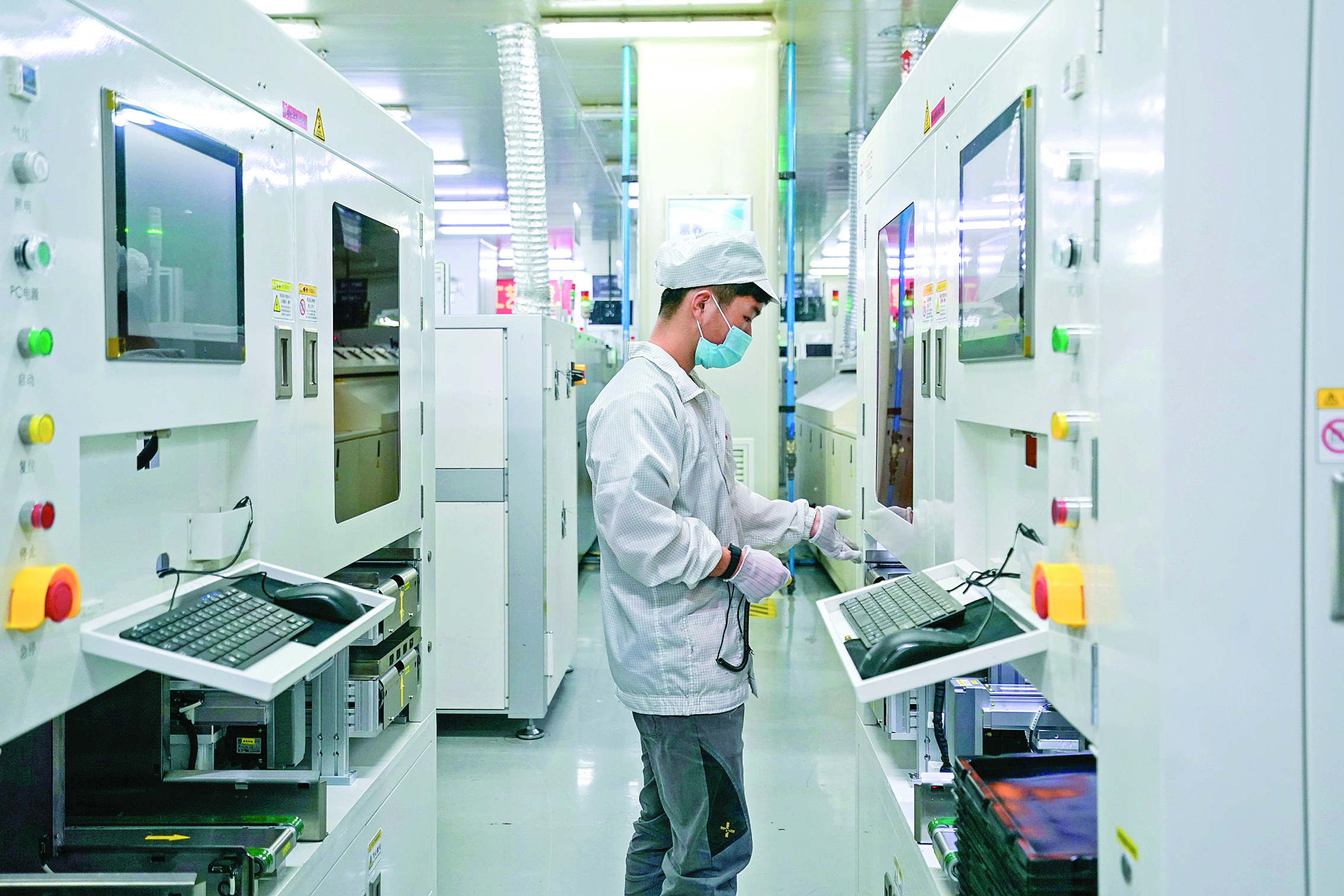     欣旺达生产车间。