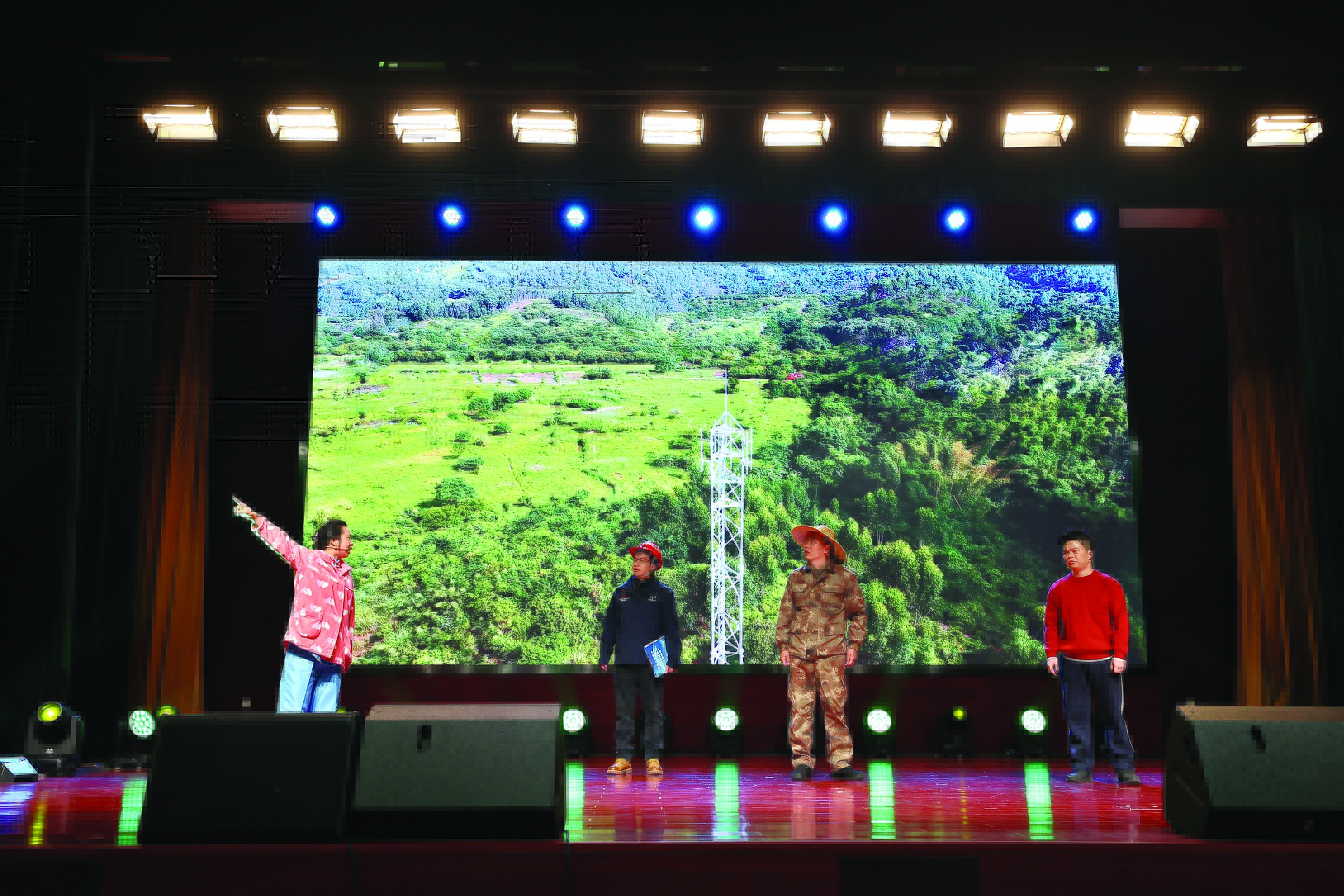     《信号升格 幸福满格》情景剧表演现场。