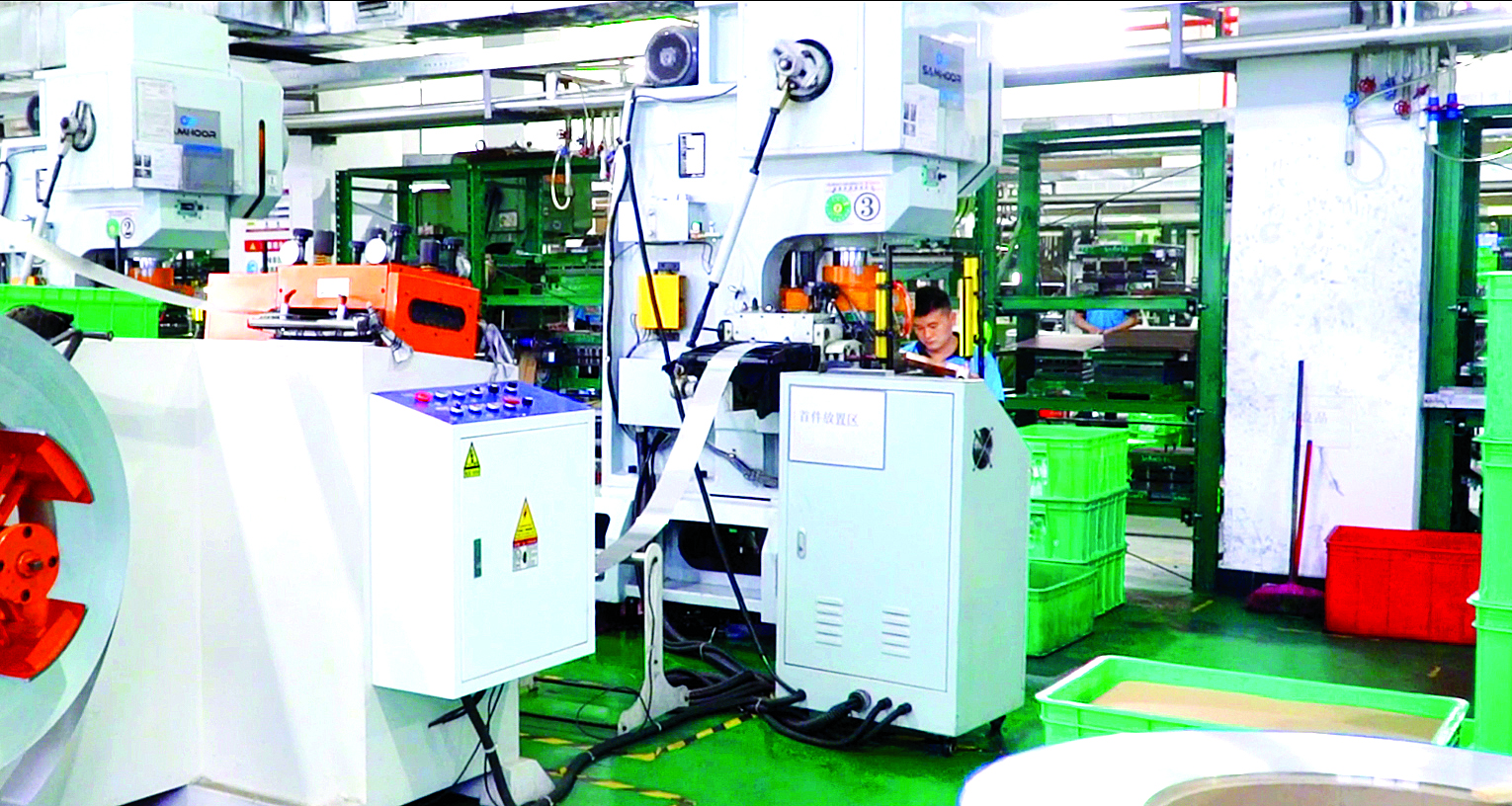     惠州市三创科技有限公司生产线。惠州日报记者卢泓宇 黄桃 摄