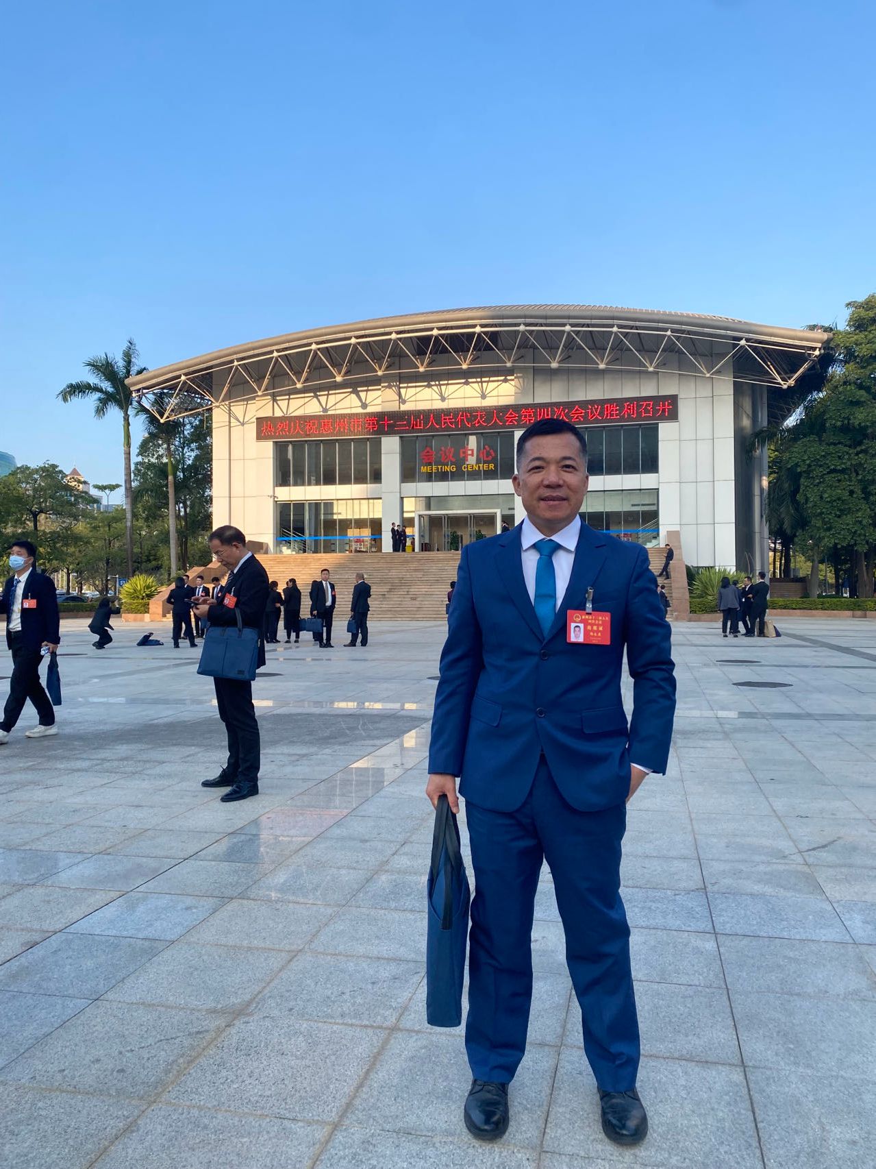 <p>    杨容康。</p>