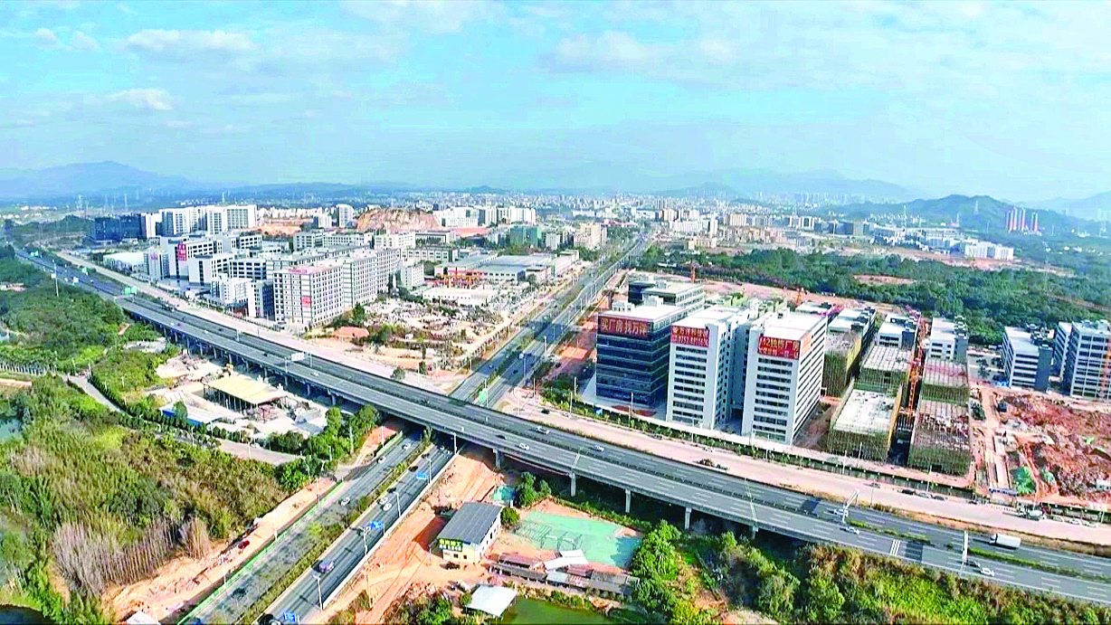     惠州惠东产业园区全力推动项目建设。