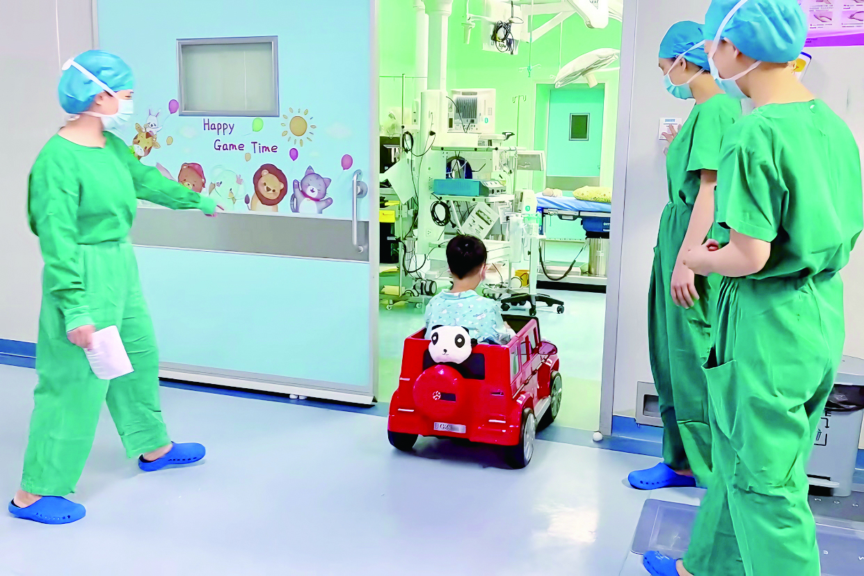     无哭声手术室。