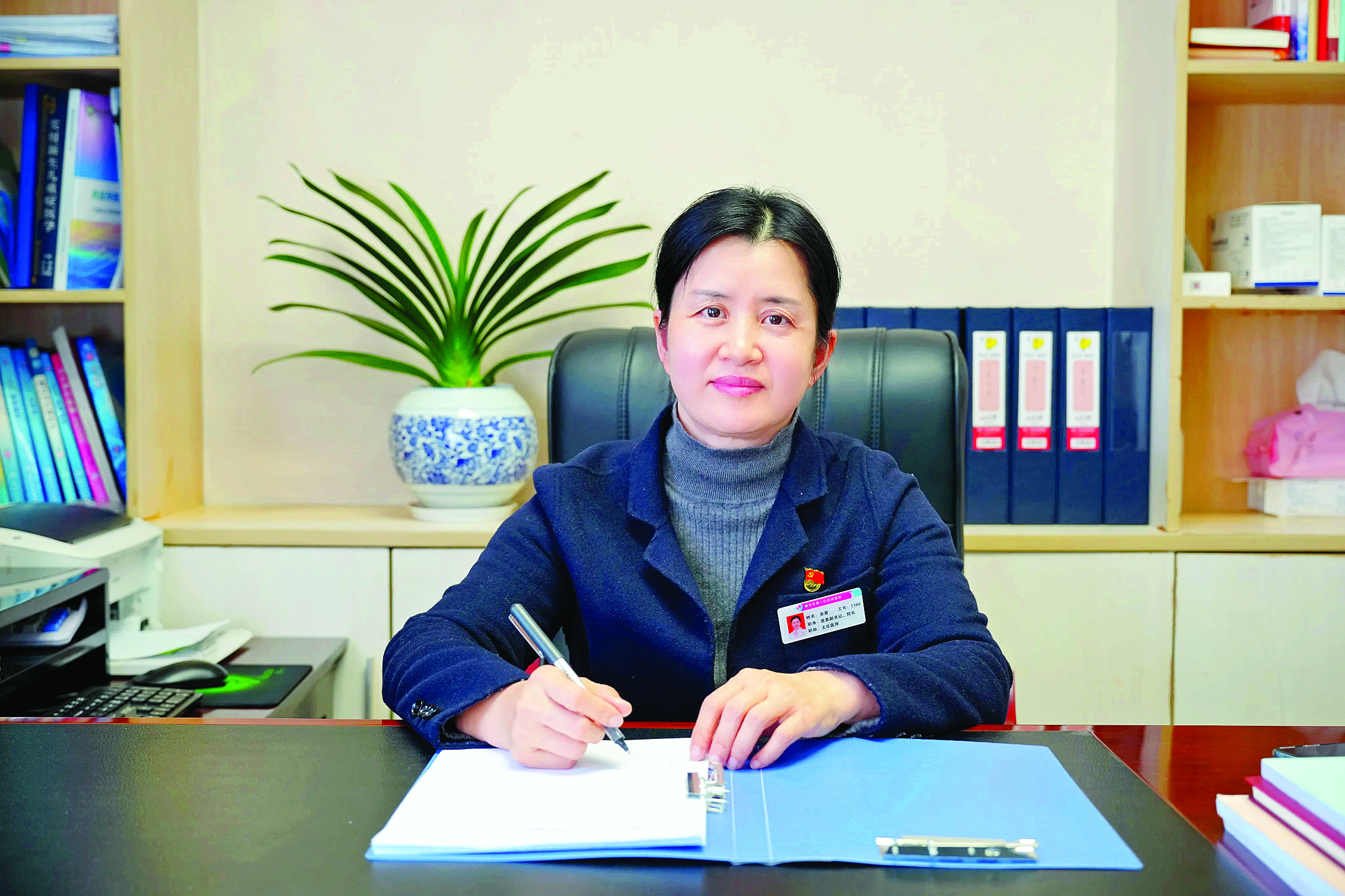     惠州市第一妇幼保健院党委副书记、院长余蓉。 惠州日报记者周楠 摄