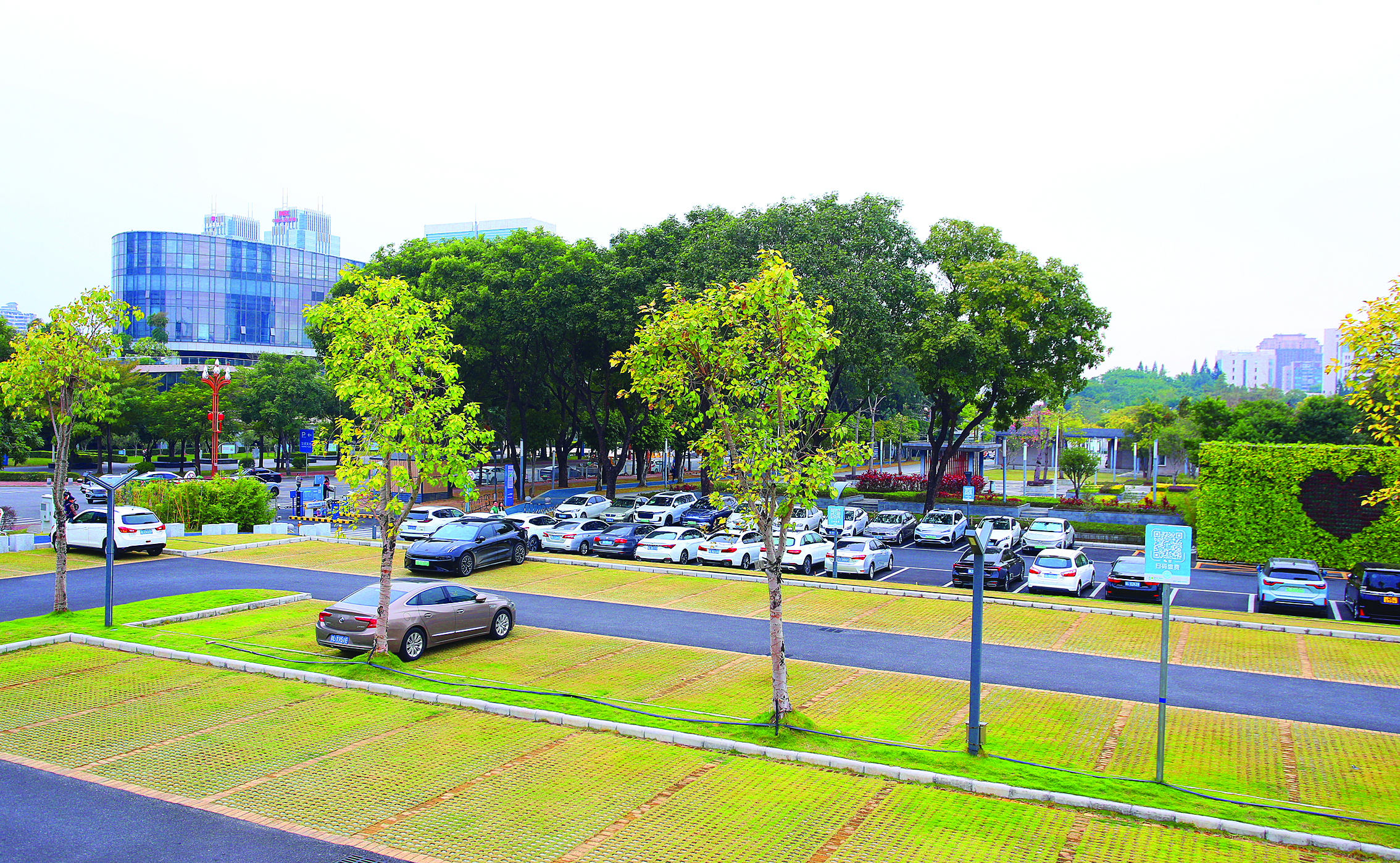     惠州市民乐园智慧停车场。惠州日报记者钟畅新 摄
