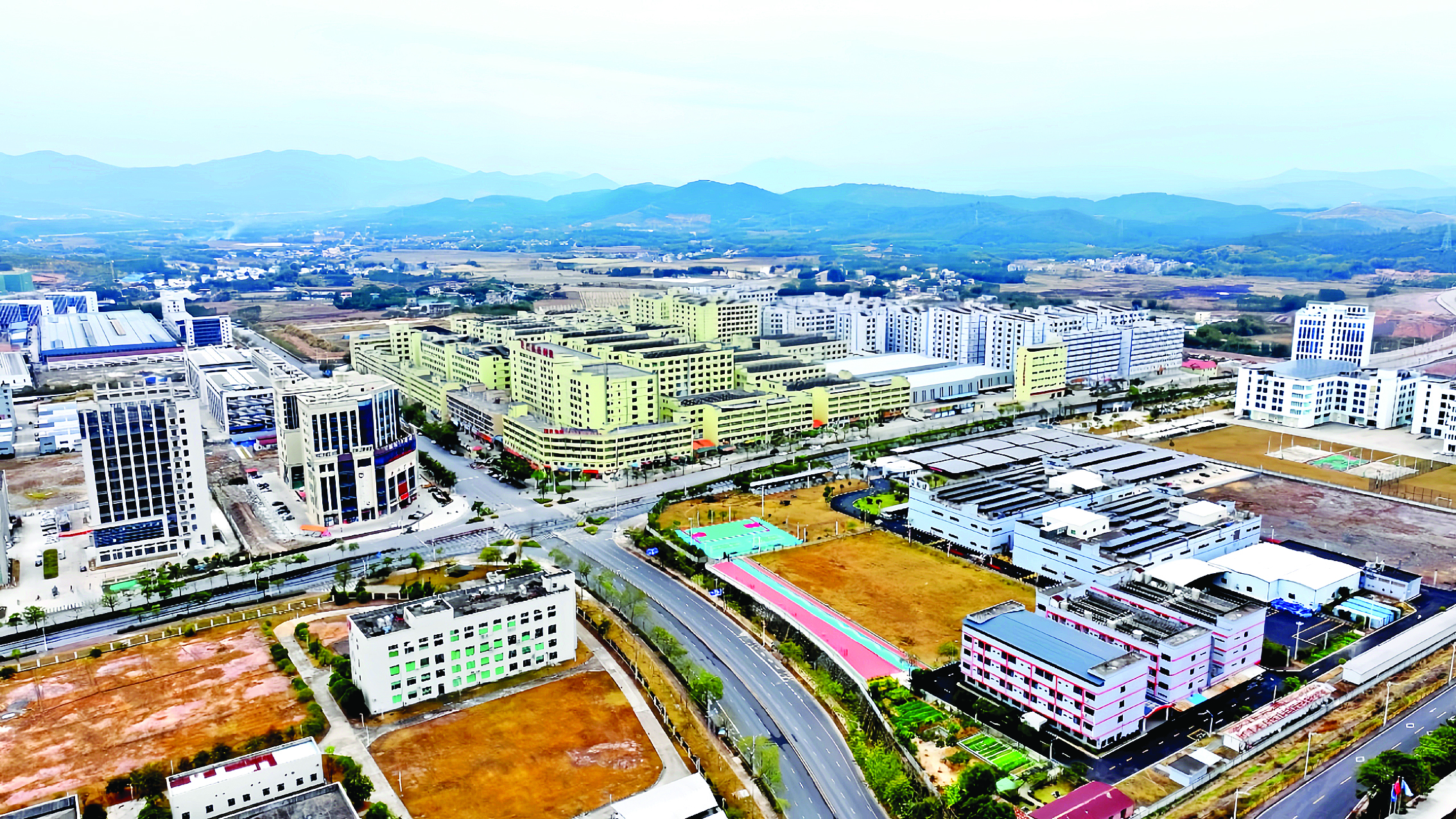     惠州龙门产业园区是龙门县产业集聚主阵地。惠州日报记者黄宇翔 通讯员龙融心 摄