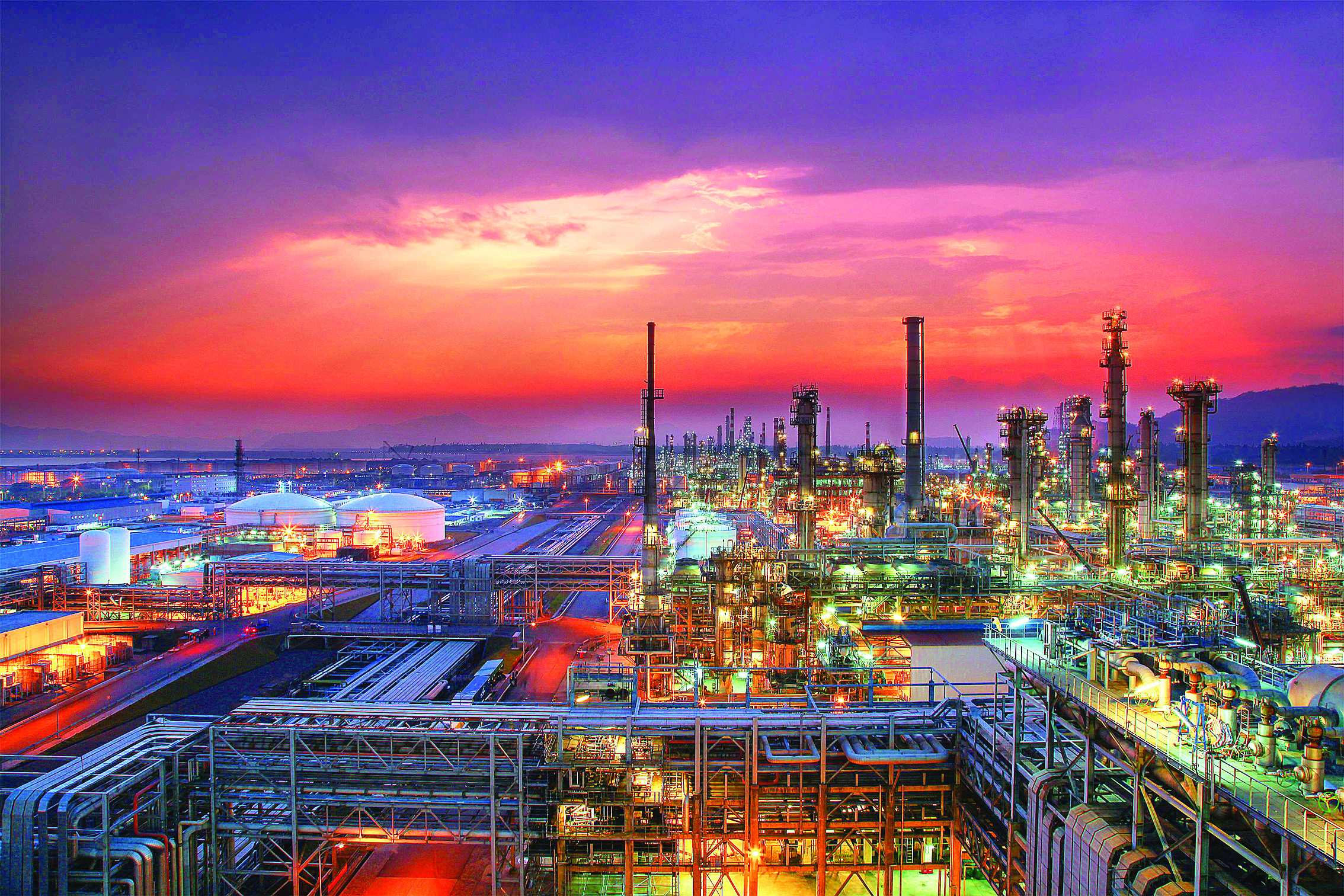     位于惠州大亚湾的中海壳牌厂区。惠州东江图片社供图