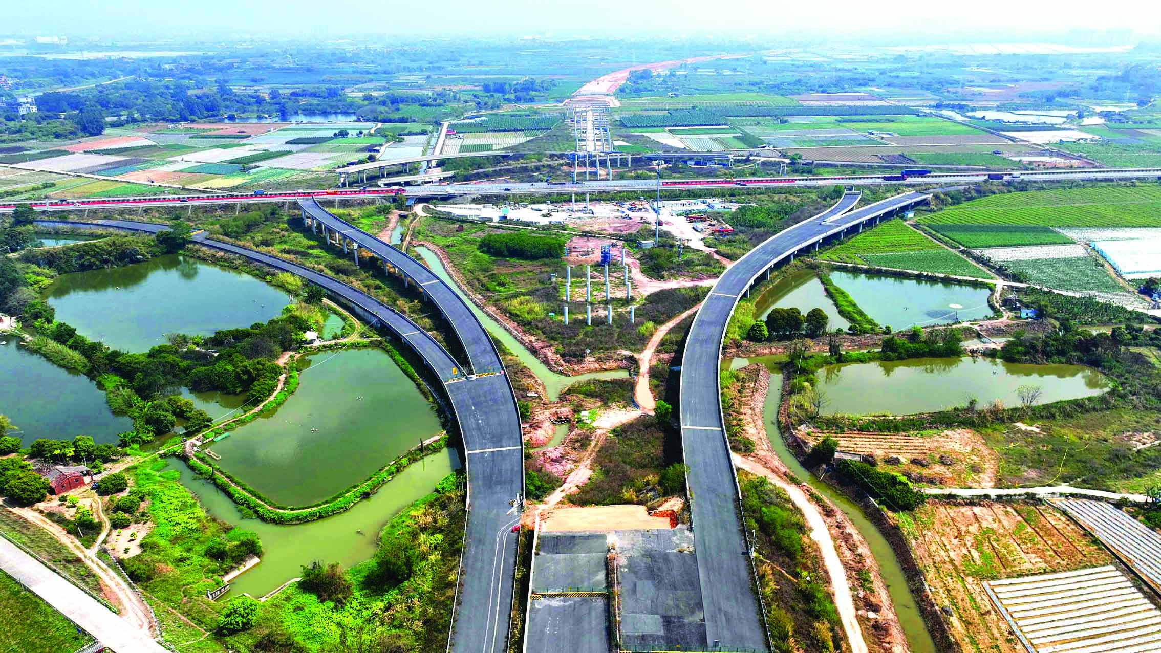    惠肇高速与花莞高速交界处的石滩东枢纽。