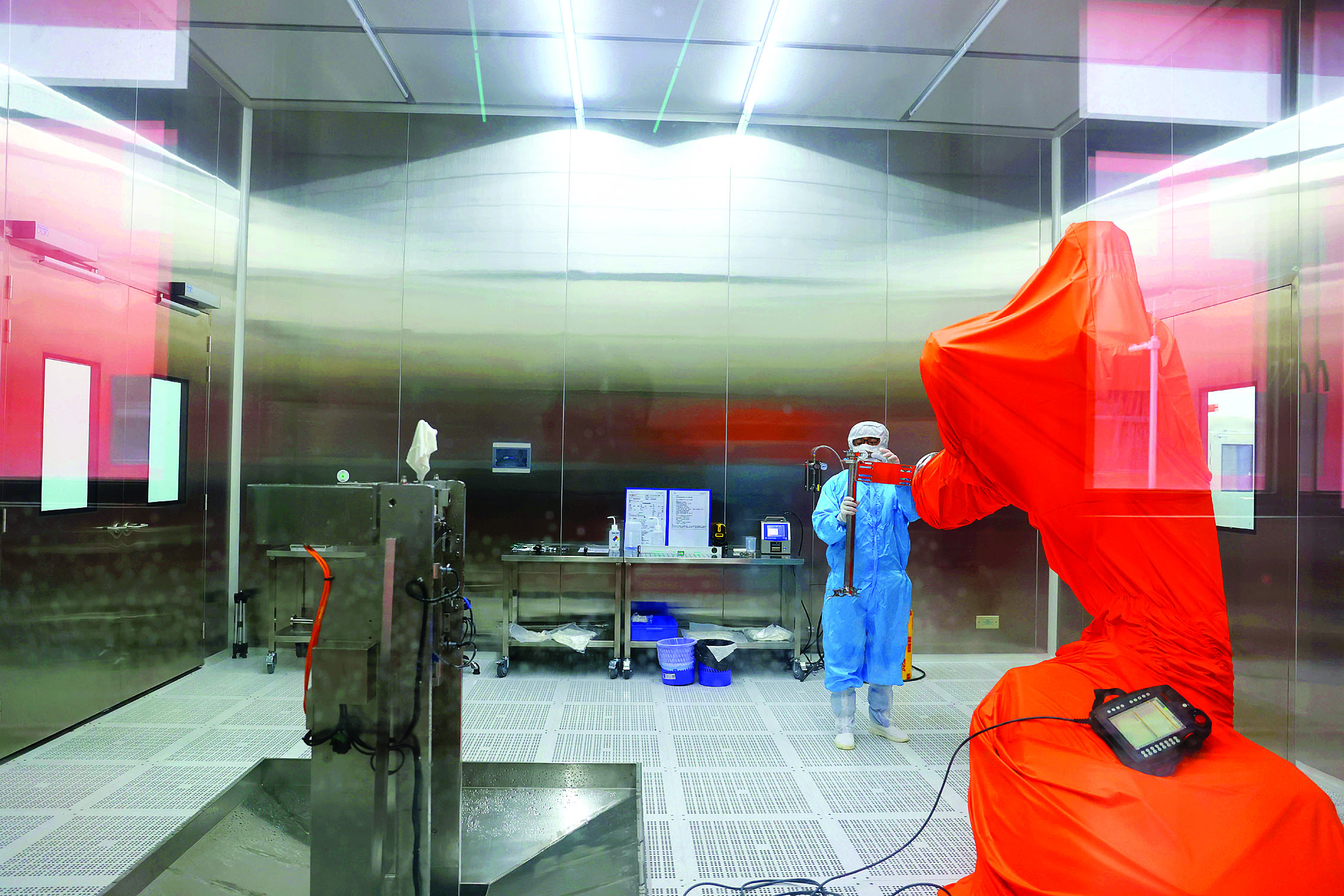     CiADS进入设备安装和调试阶段。