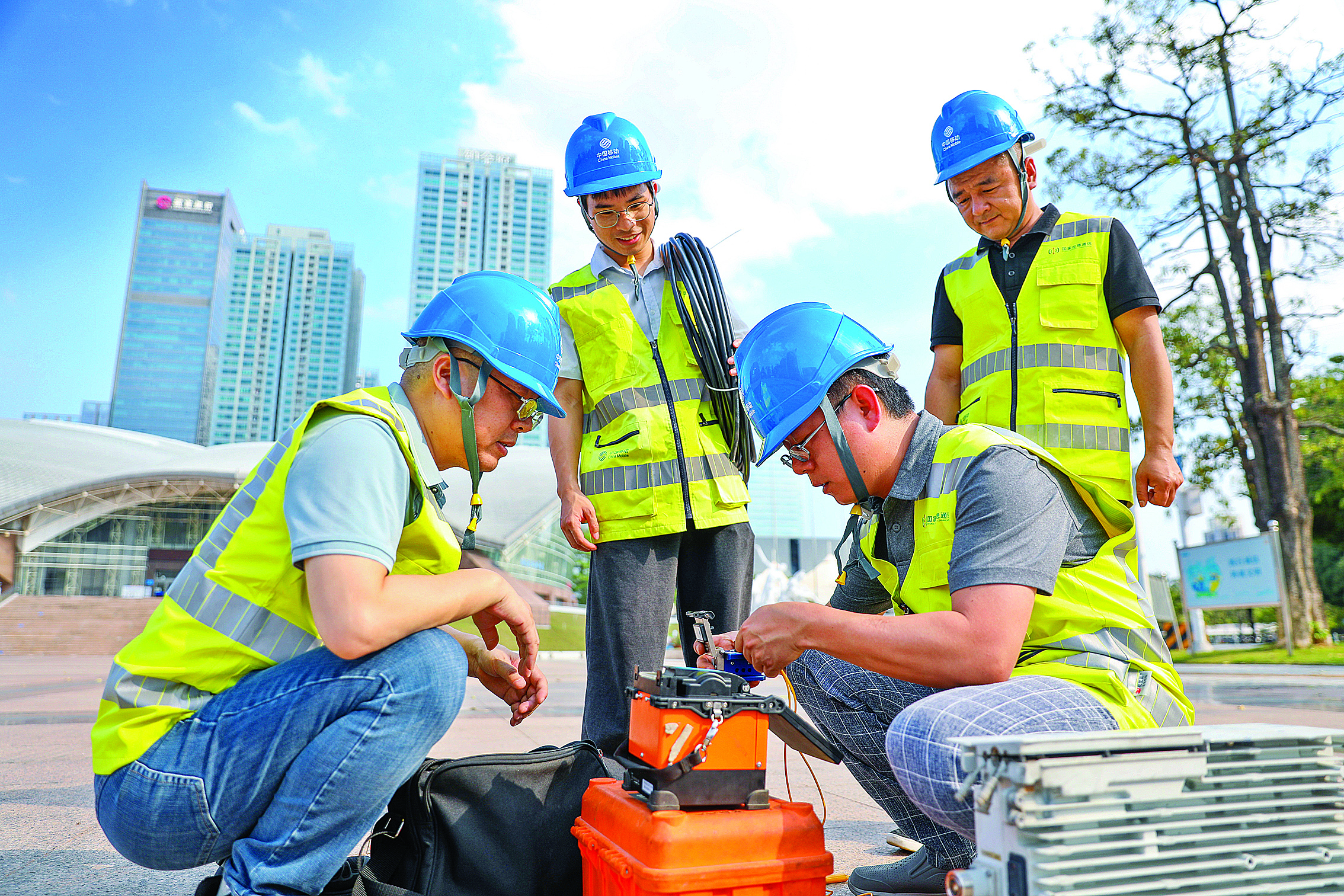     惠州移动针对场馆特性，制定差异化网络优化方案。