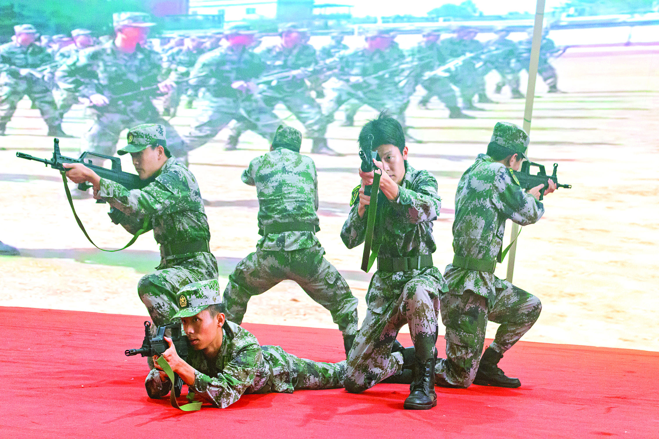     准军事化锤炼，锻造学生好习惯。