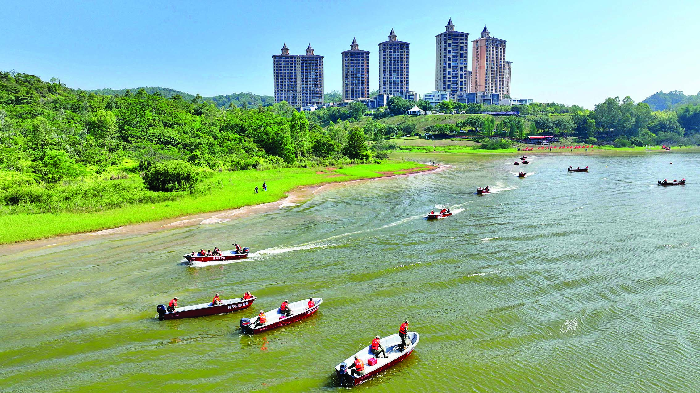     船只在准备参演课目。