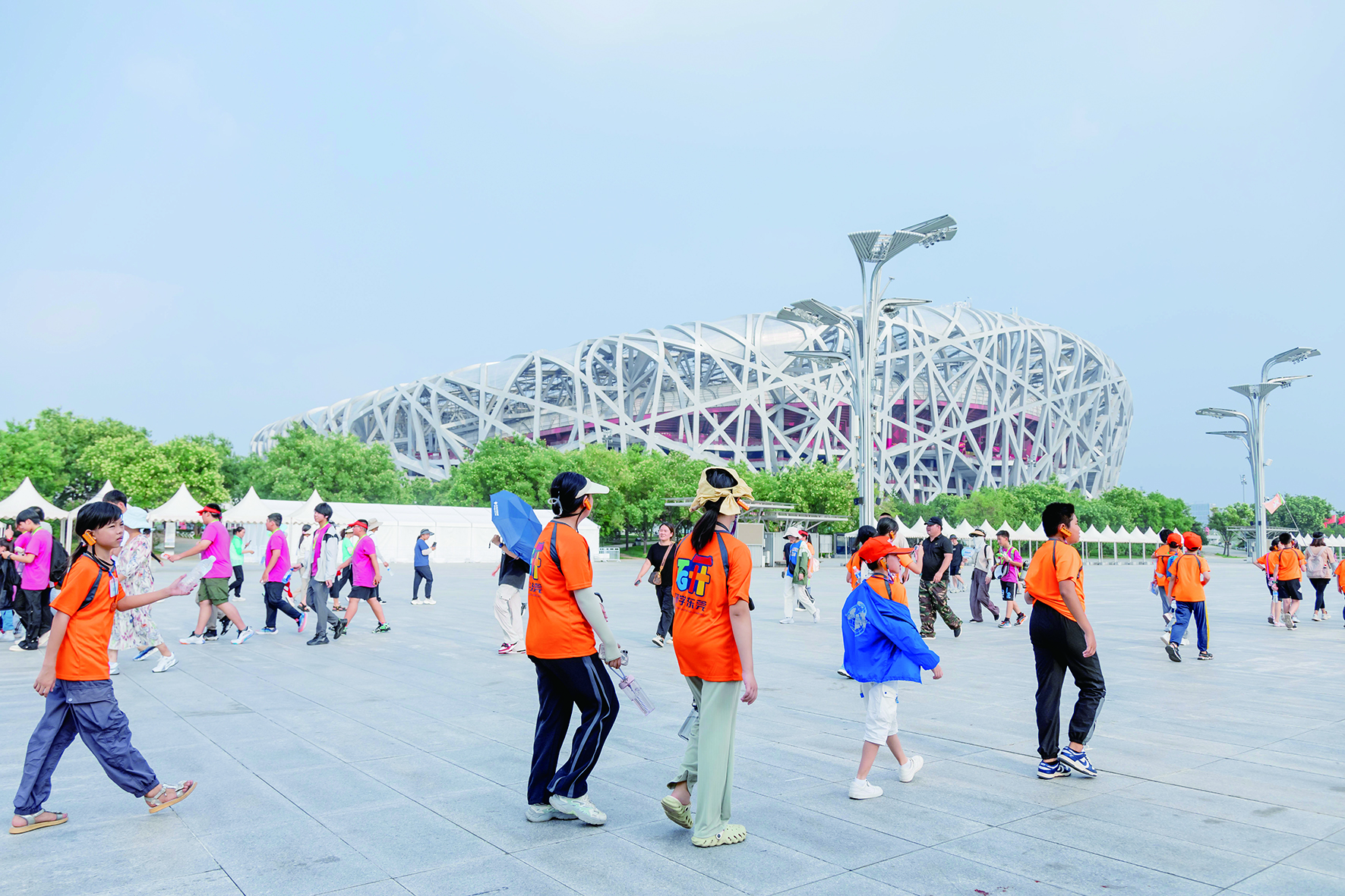     游客参观奥林匹克公园。