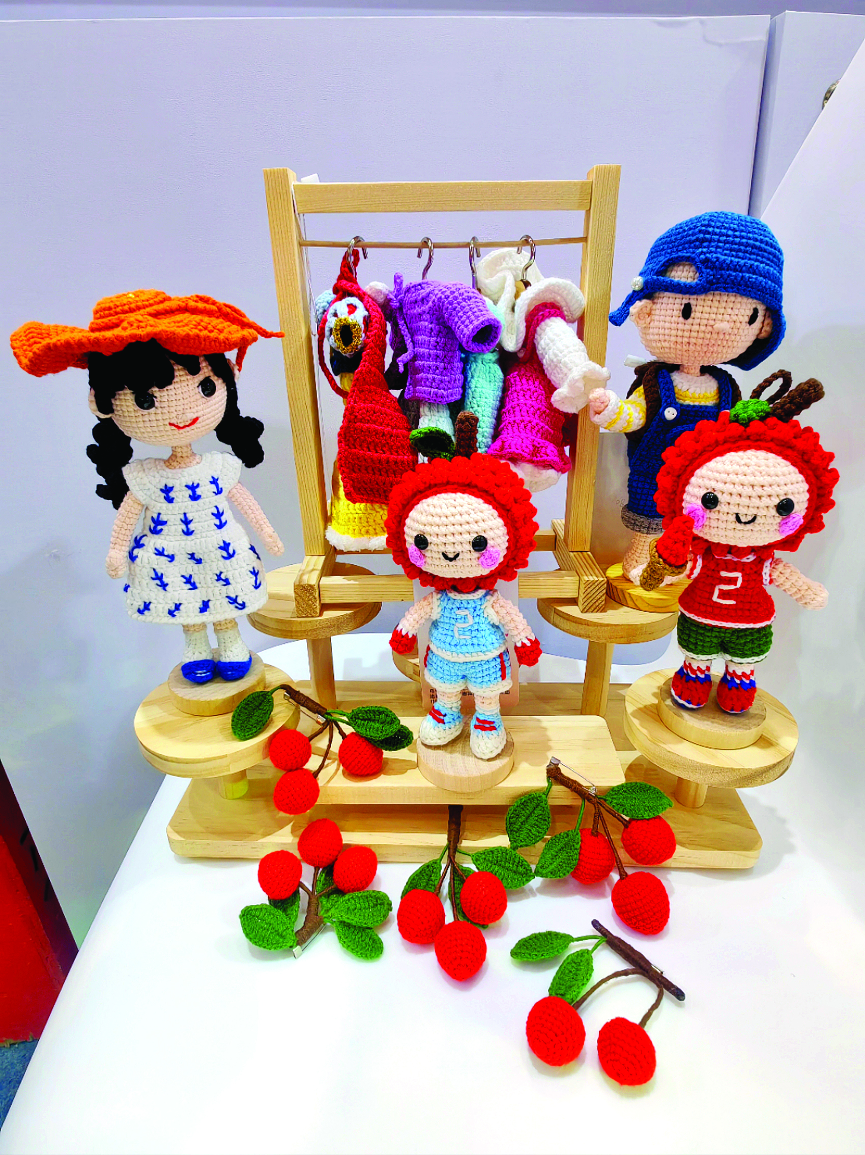     ?惠州残疾妇女制作的手工艺作品。    惠州市鹅城巧娘手工艺发展中心供图