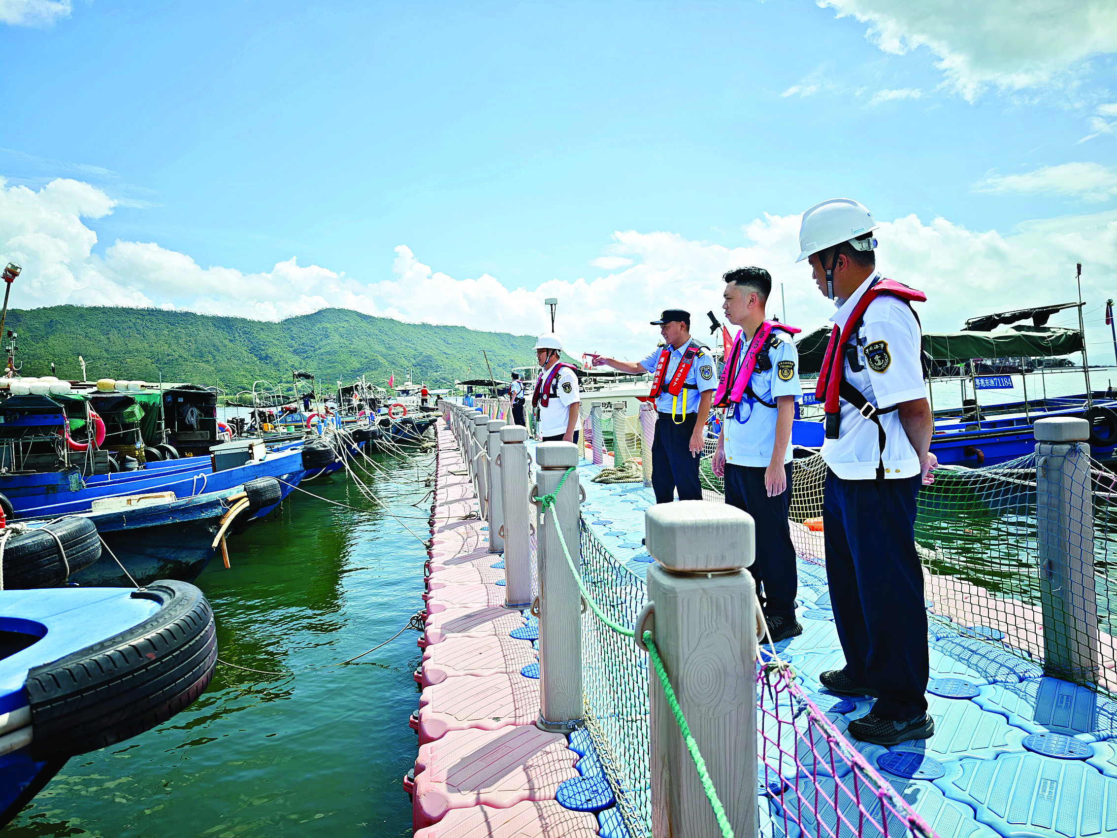     行动聚焦船舶安全管理，打击违法违规行为。            惠州日报记者黄旭新 摄