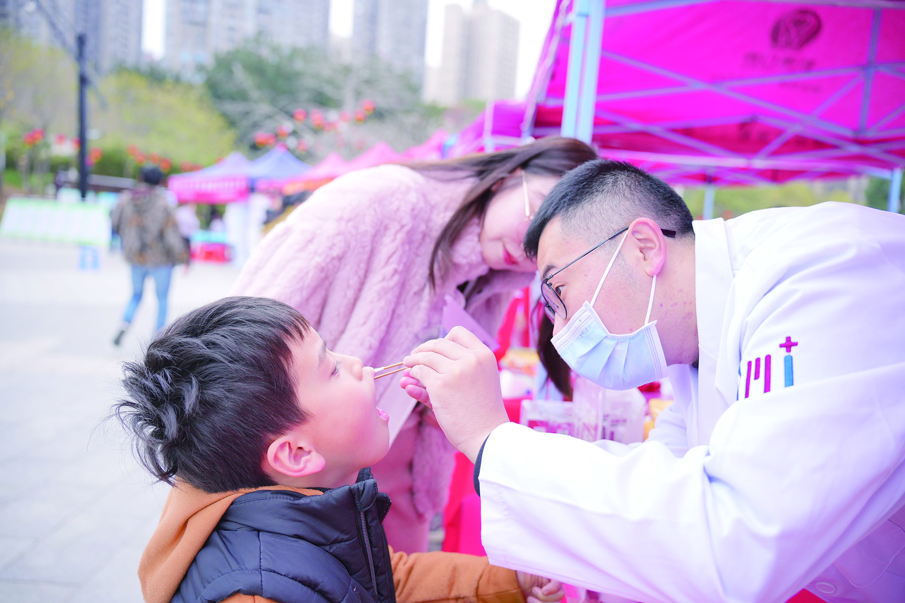     提升医疗服务水平，擦亮“致美”名片。惠州日报记者周楠 摄