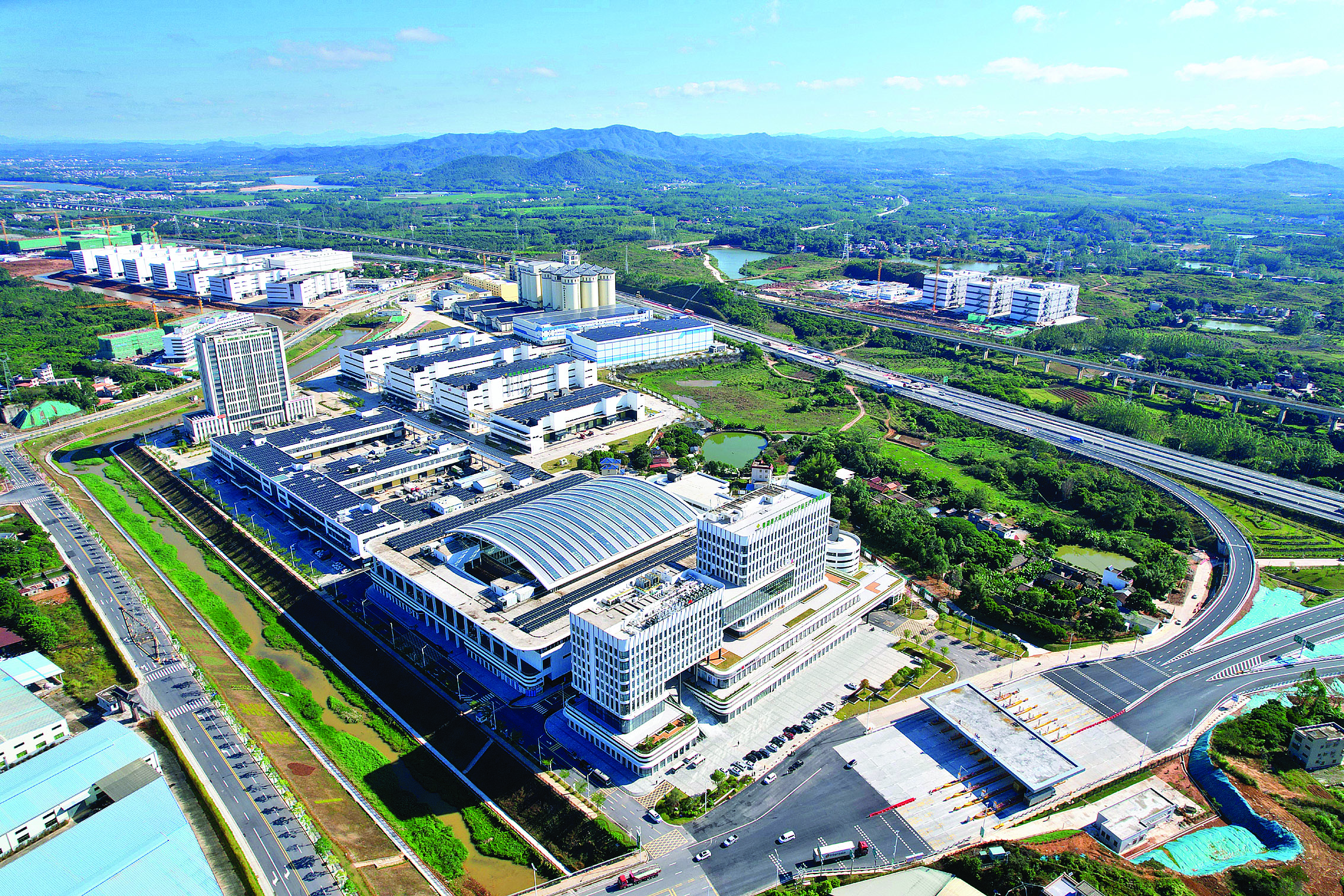     粤港澳大湾区（广东·惠州）绿色农产品生产供应基地。    市供销社供图