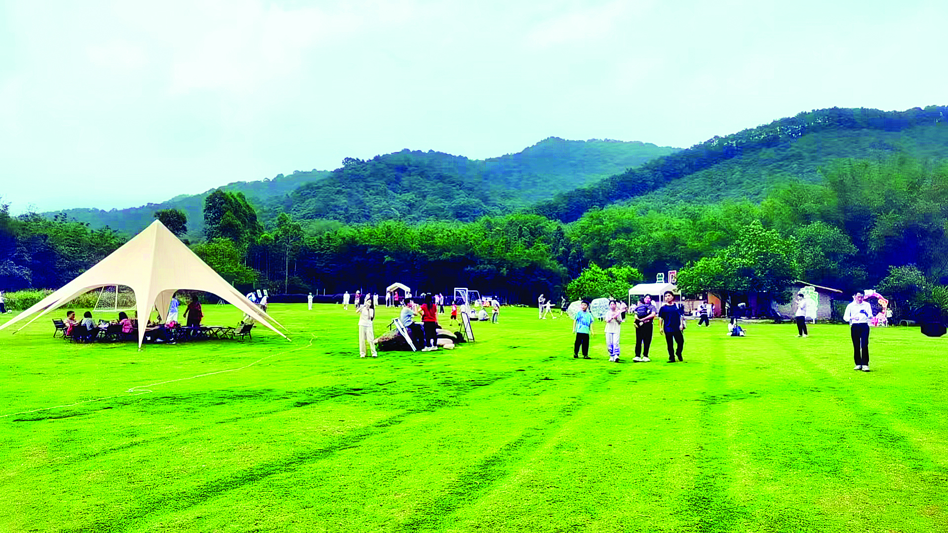     博罗徐田村引入露营等文旅产业，吸引游客前来打卡。惠州日报记者卢泓宇 摄