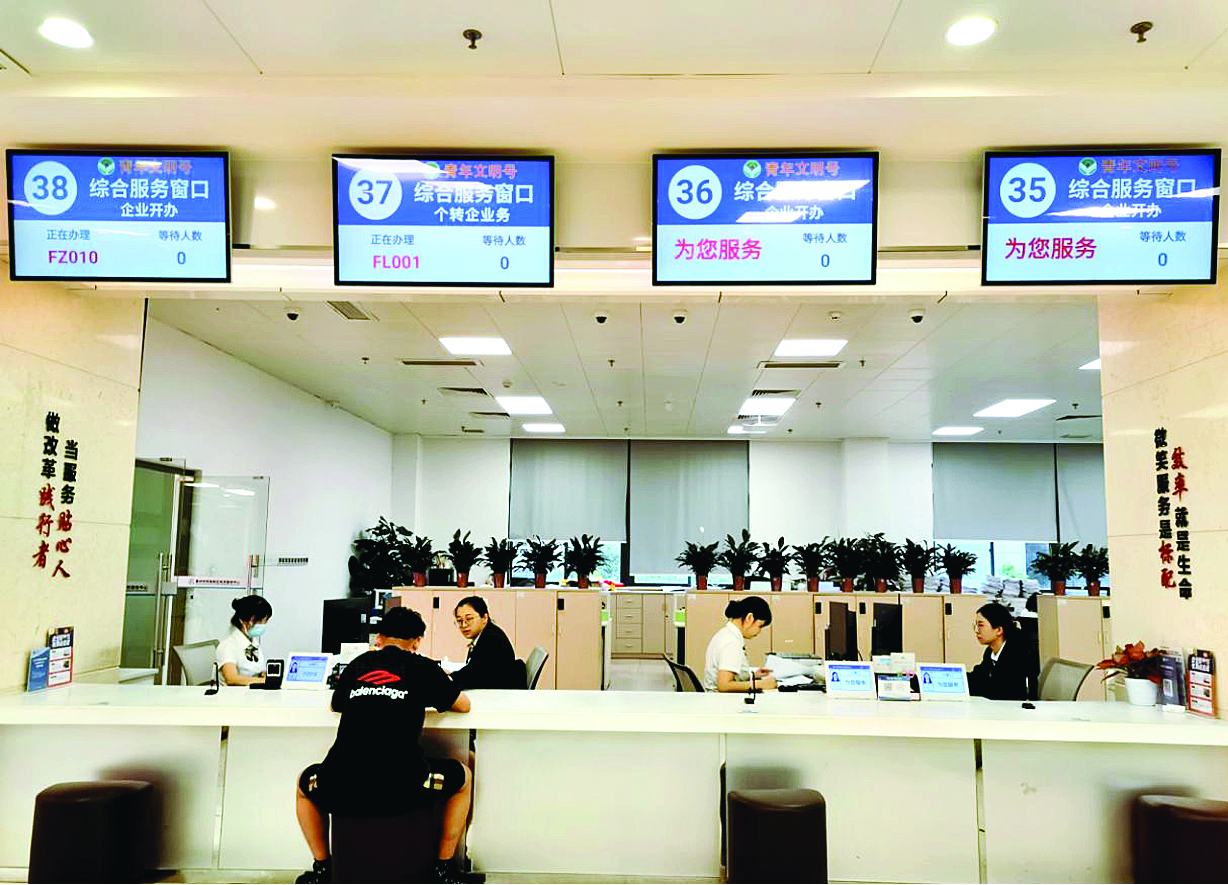     仲恺畅通个体工商户升级渠道。惠州日报记者刘乙端 通讯员惠仲宣 摄