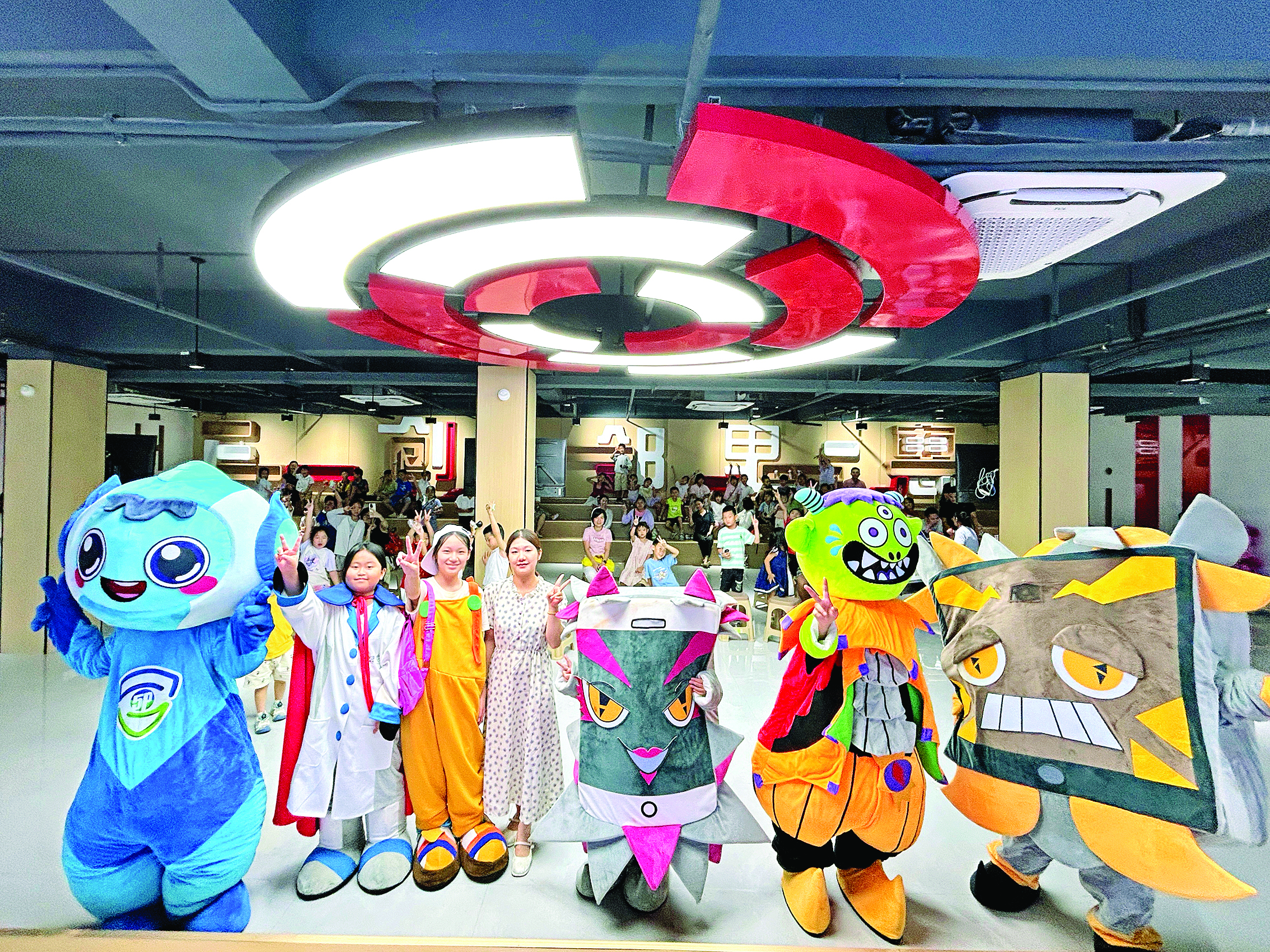     仲恺高新区图书馆惠新社区分馆此前举办的儿童舞台剧收获一致好评。    惠州日报记者钟玮 通讯员黄艳婷 摄