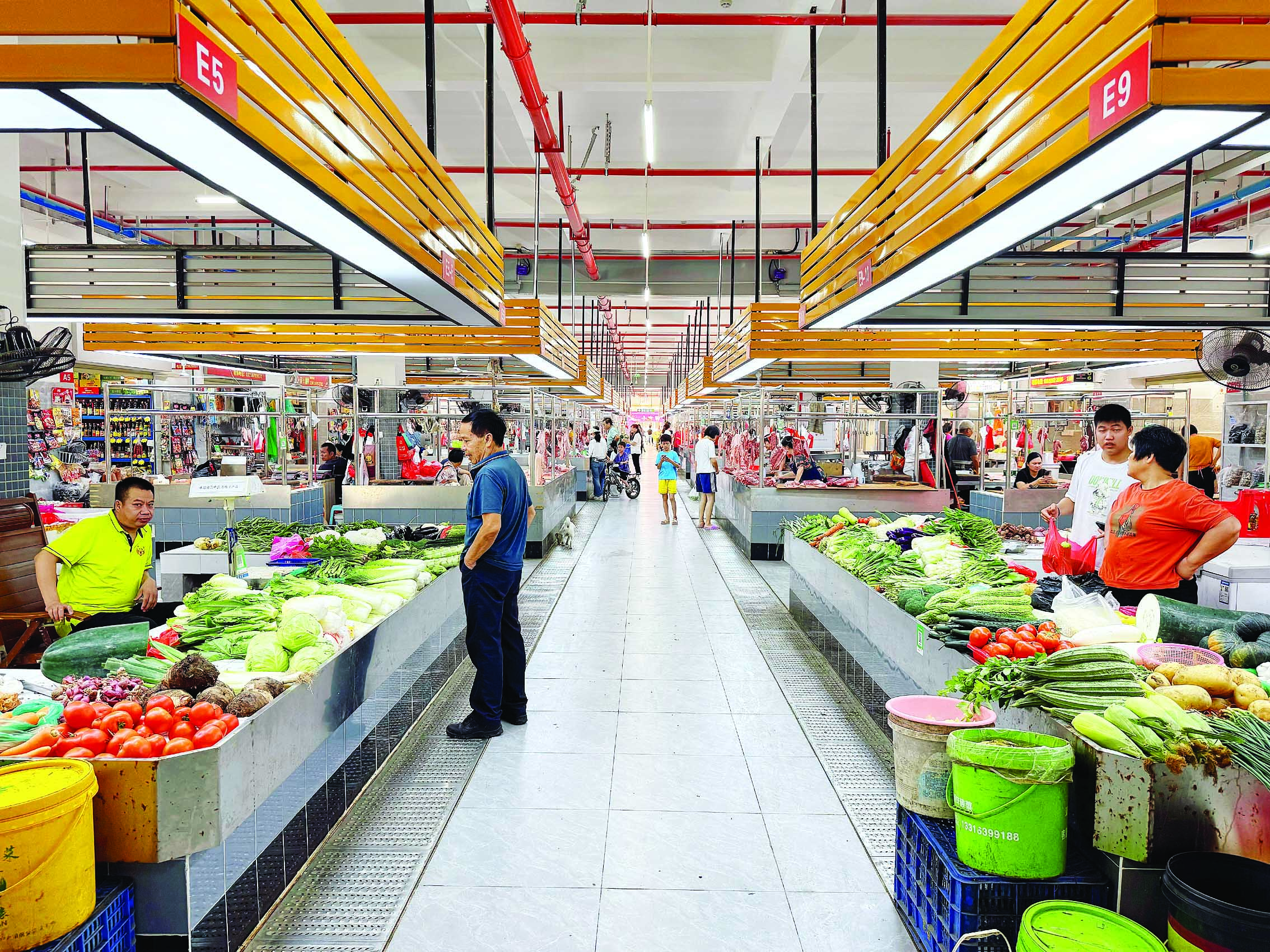     市场升级改造“一站式”满足居民多元需求。惠州日报记者李芳娟 通讯员魏东燊 摄