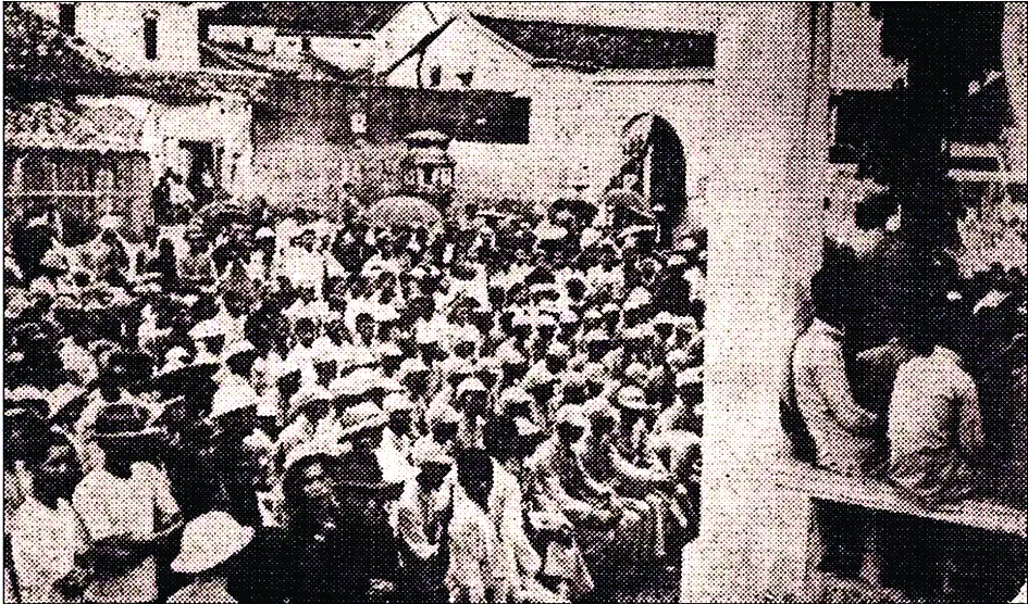     东江华侨回乡服务团回国后受到惠阳各界热烈欢迎。    惠州日报记者侯县军 翻拍