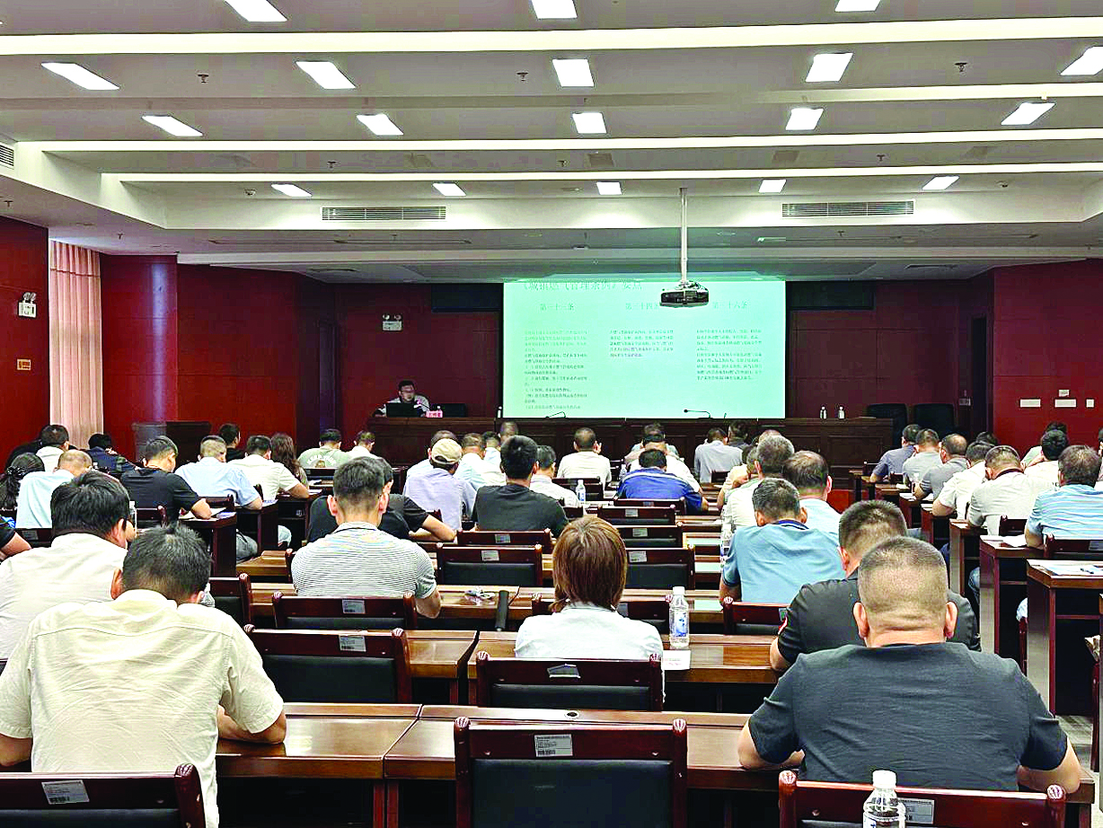     对参训人员加强燃气管道周边施工管理培训。