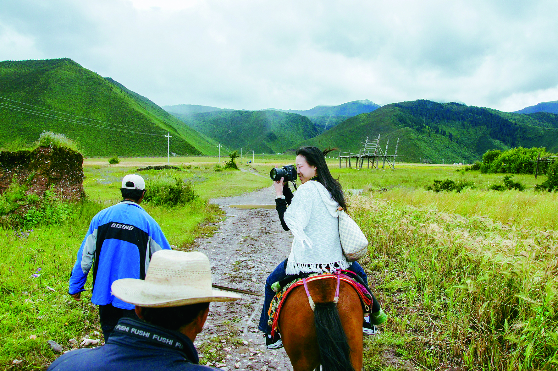     踏上旅途，共赴一场山河秋宴。