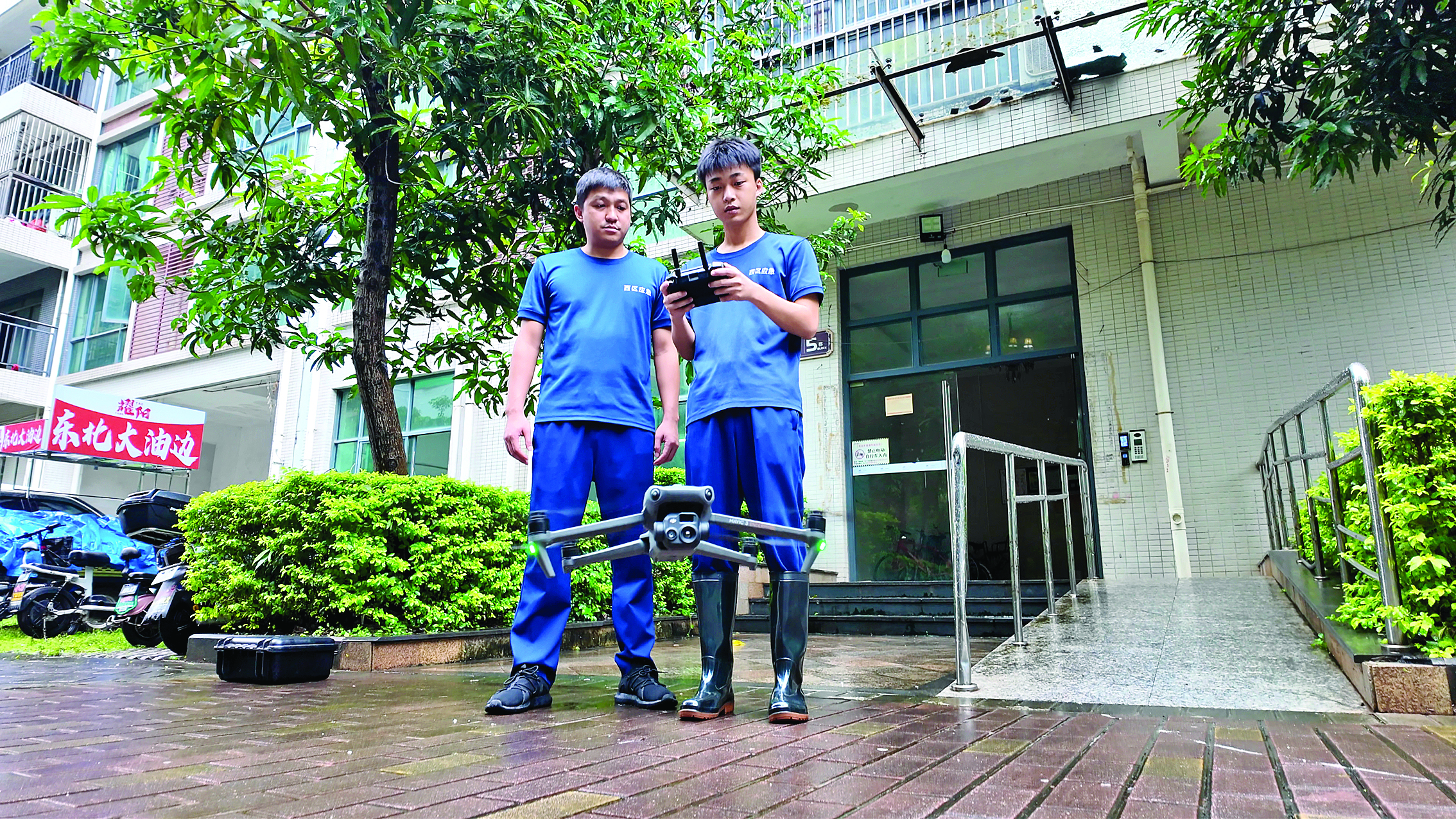     利用无人机巡查。