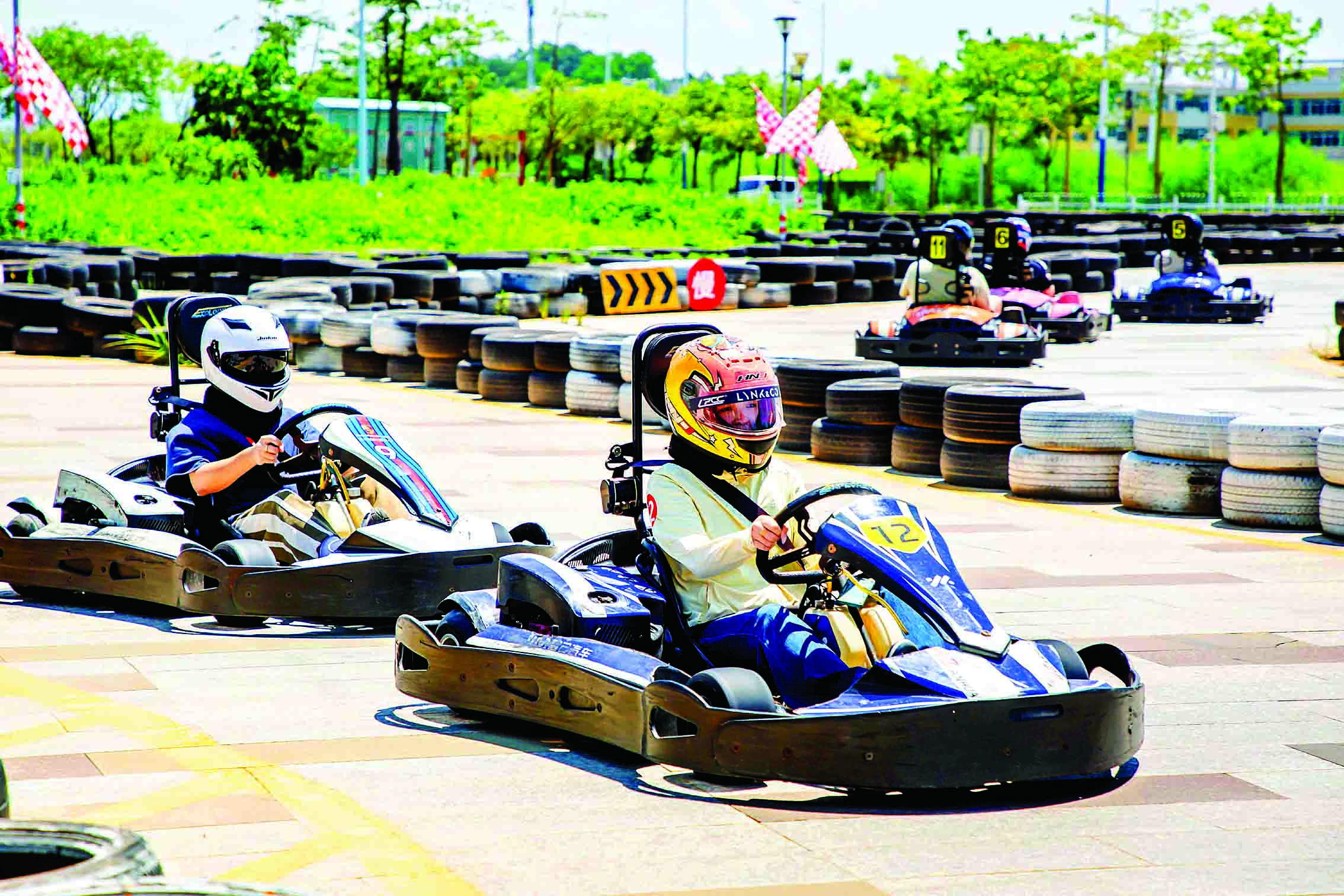     选手在比赛中。