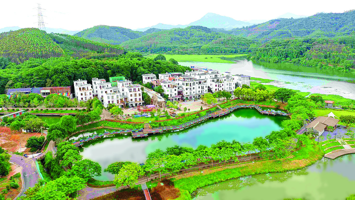     横河户外运动小镇综合户外运动服务区建设、民宿外立面改造等正紧锣密鼓推进。