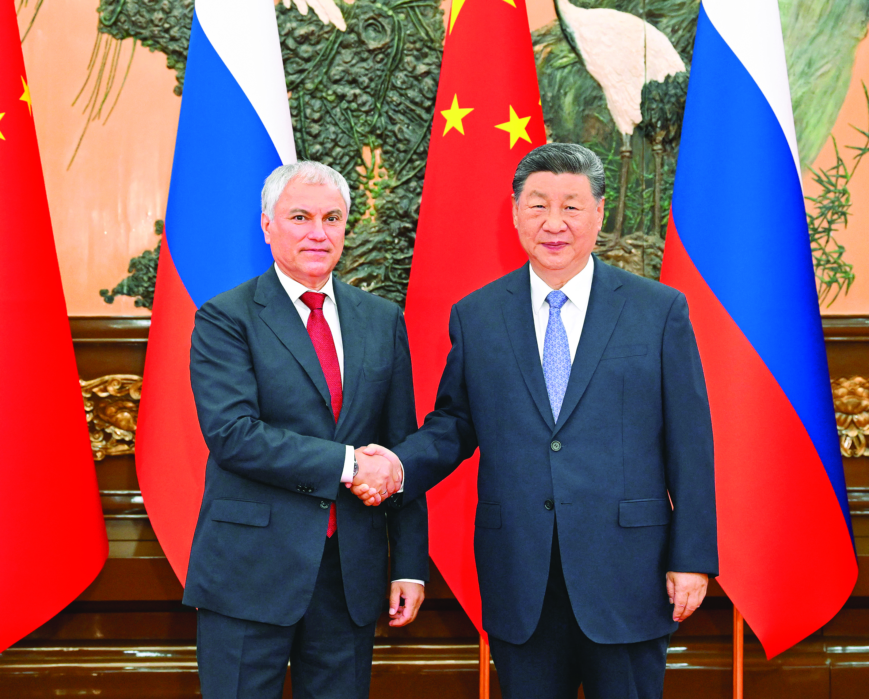     8月26日上午，国家主席习近平在北京人民大会堂会见俄罗斯国家杜马主席沃洛金。    新华社发