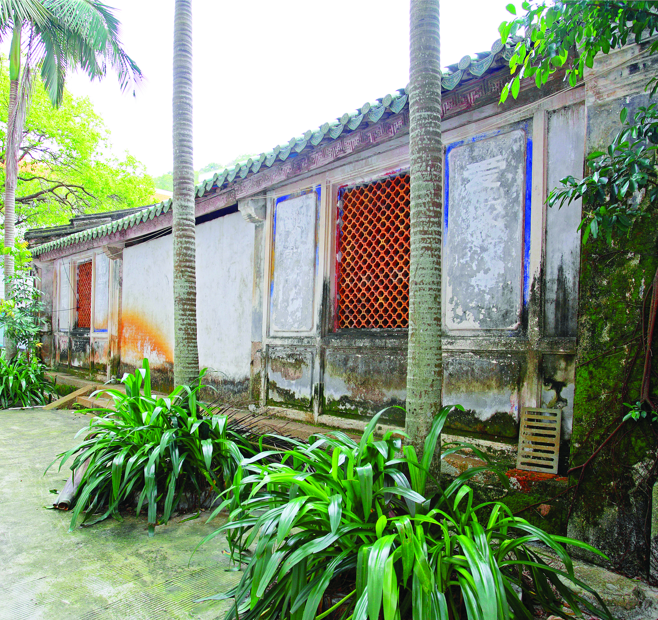     龙泉寺外景。汪洁 摄