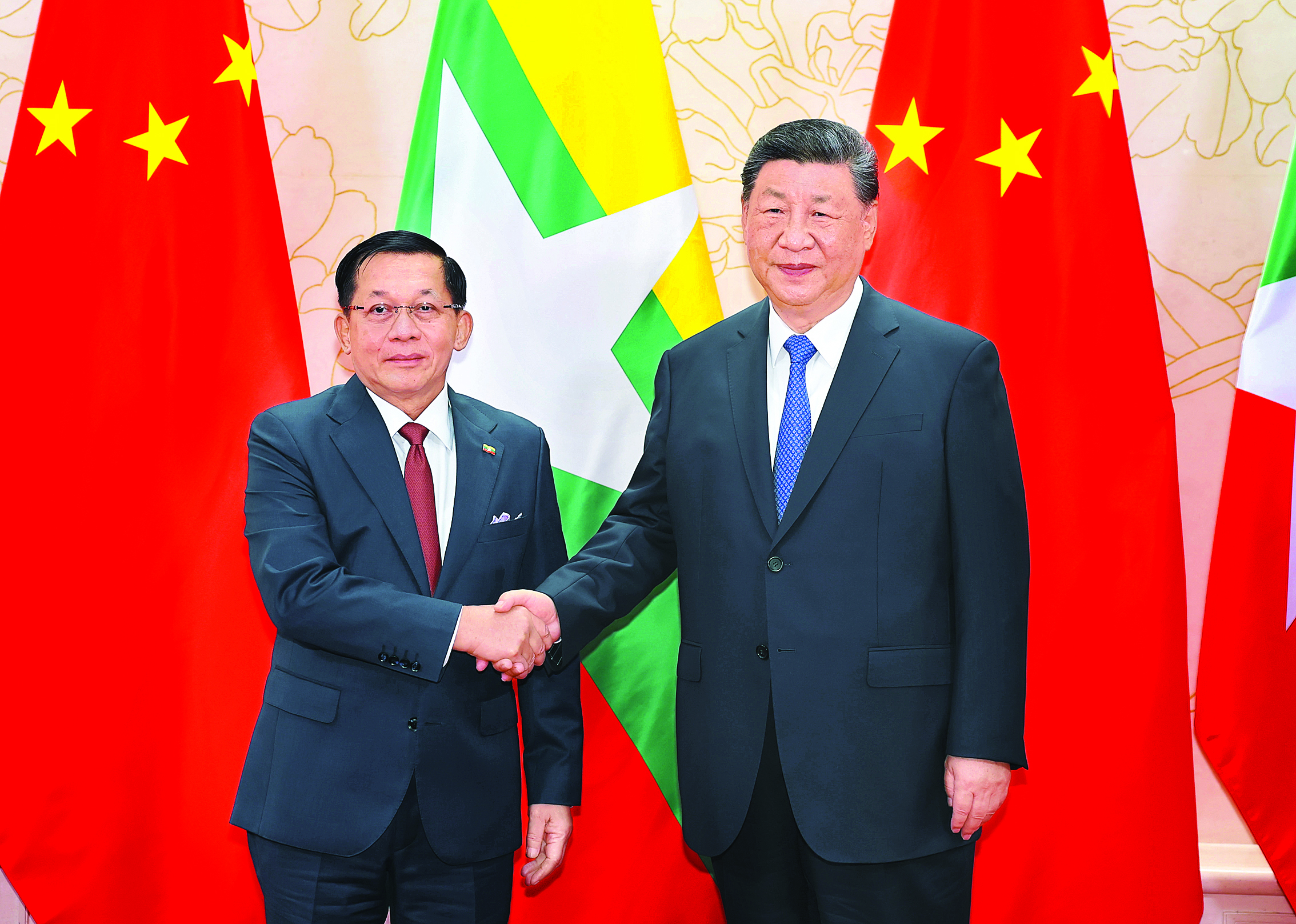     8月30日下午，国家主席习近平在天津迎宾馆会见来华出席2025年上海合作组织峰会和纪念中国人民抗日战争暨世界反法西斯战争胜利80周年活动的缅甸代总统敏昂莱。 新华社发