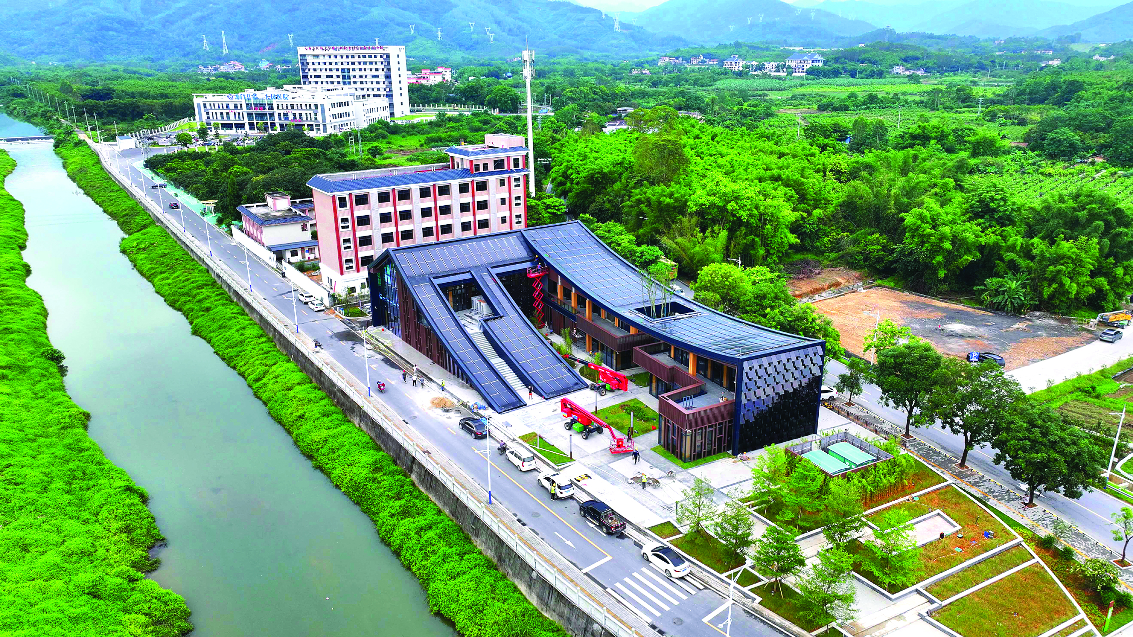     218最美公路永汉河驿站。    惠州日报记者杨建业 通讯员林承昊 摄