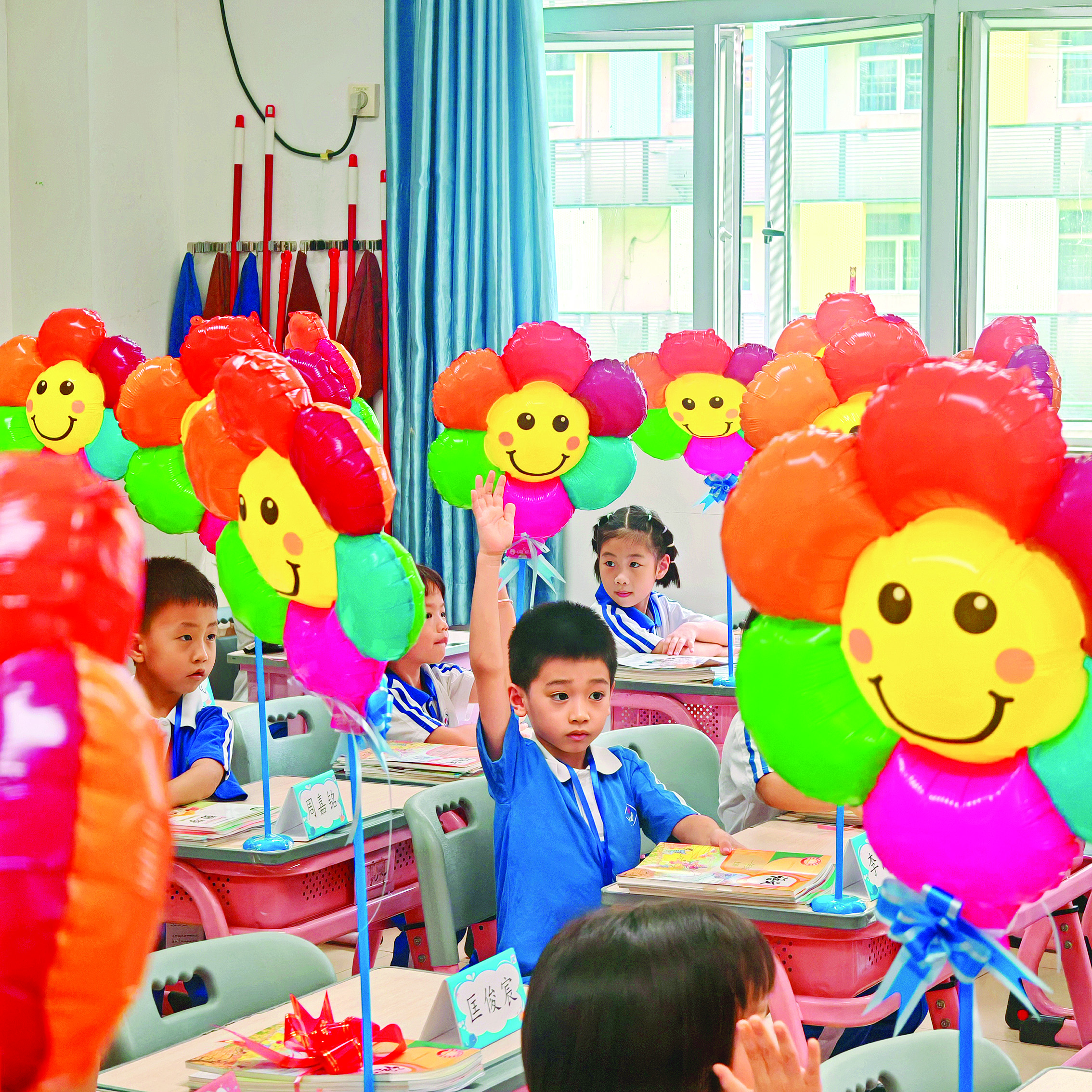     开学啦。惠州日报记者叶丽莎 通讯员刘建平 梁勇 摄