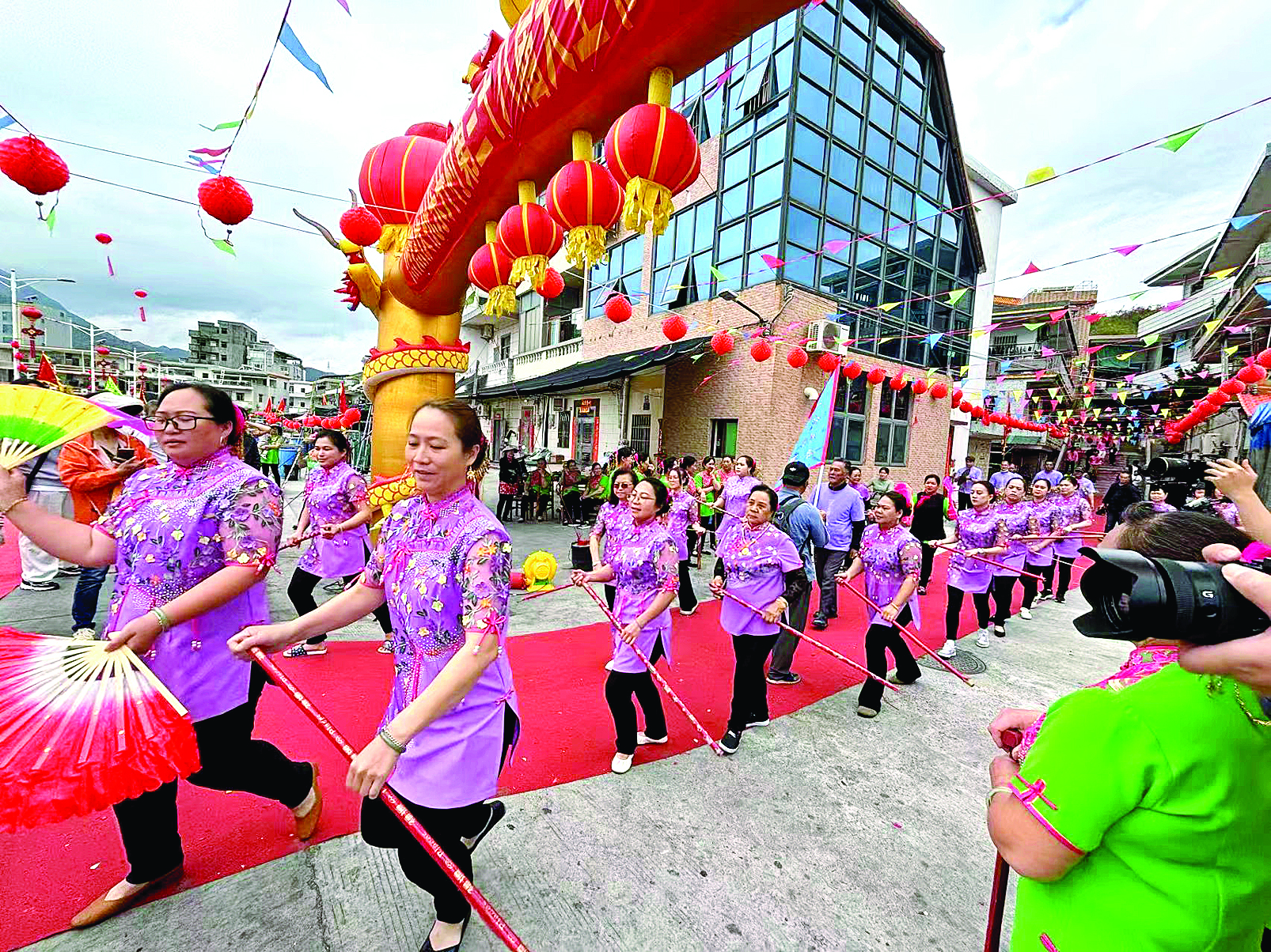     东升村具有“渔家婚嫁”和“大王爷节”等文化资源。