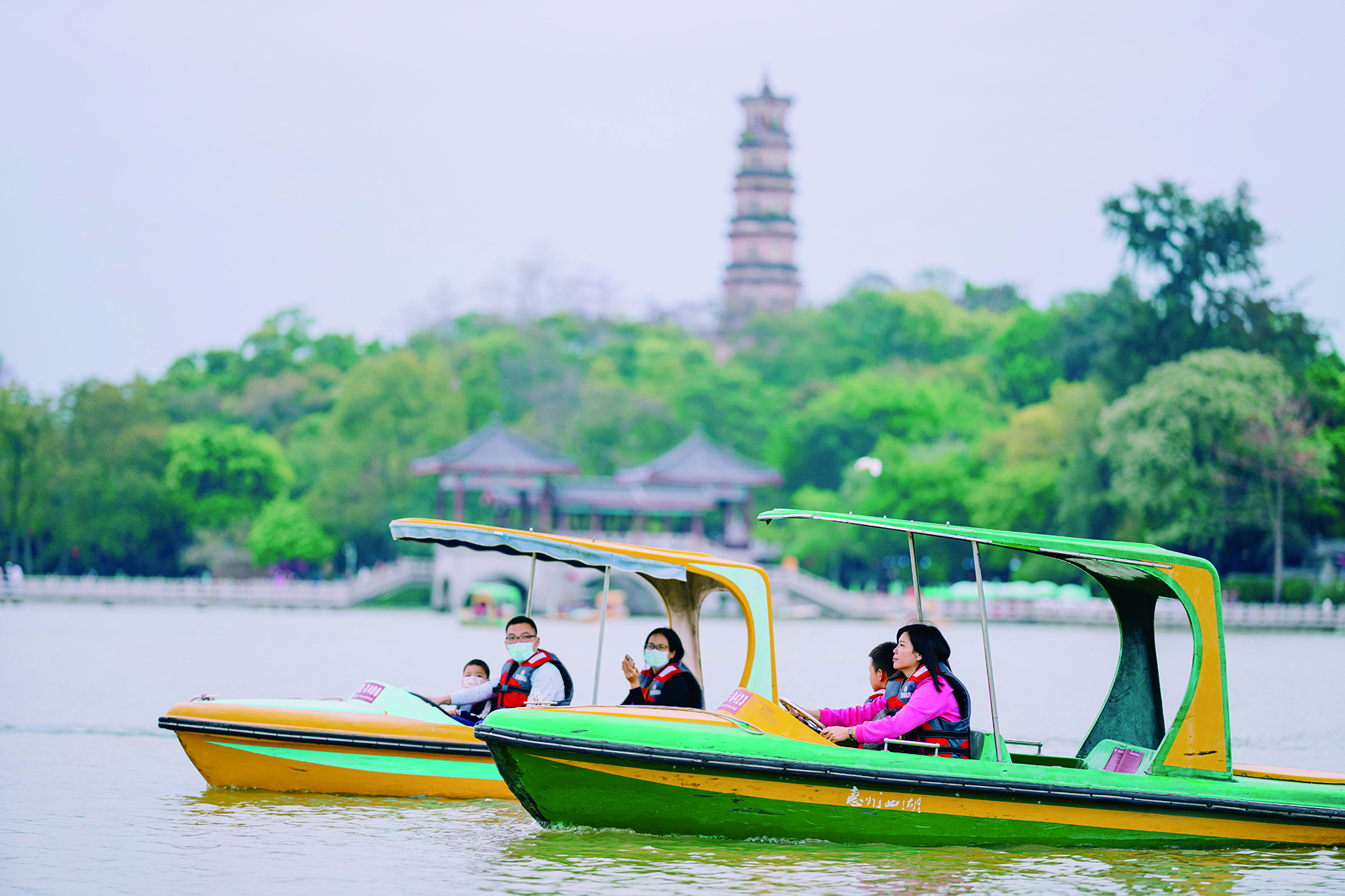     惠州西湖游船。