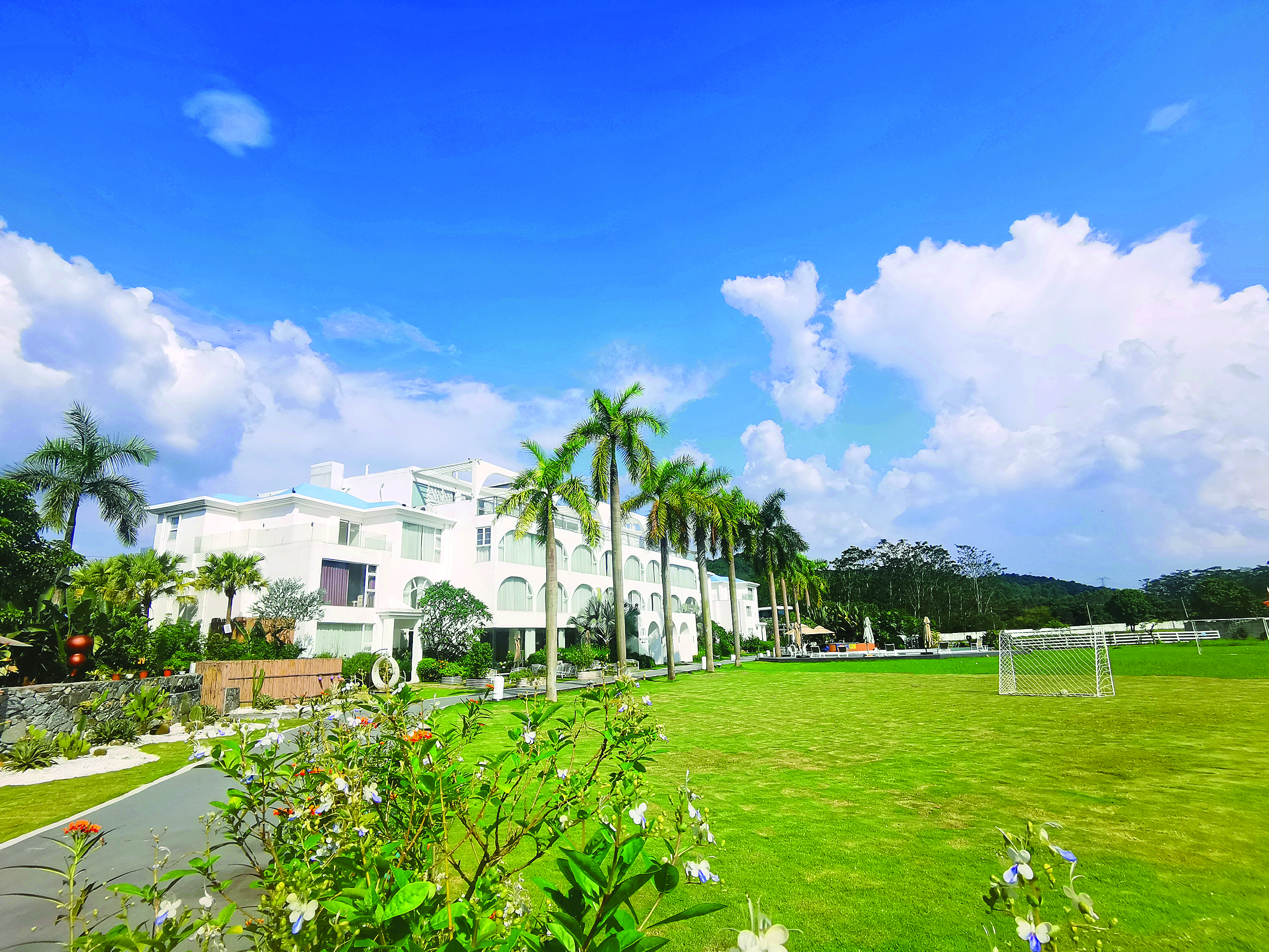     罗浮山下的精品民宿环境优美。