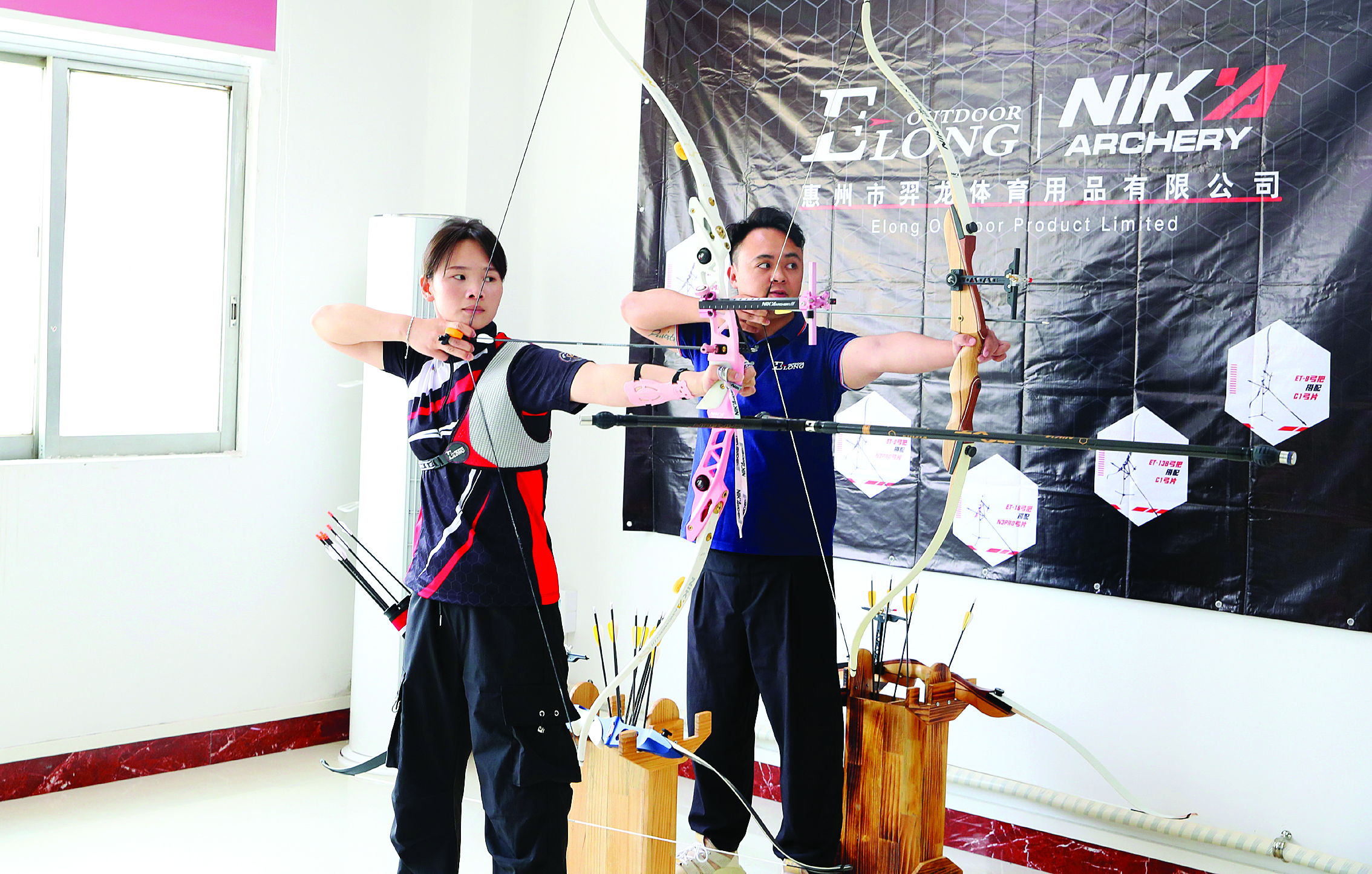     惠州反曲弓年产量10万套，八成远销欧美。    惠州东江图片社供图