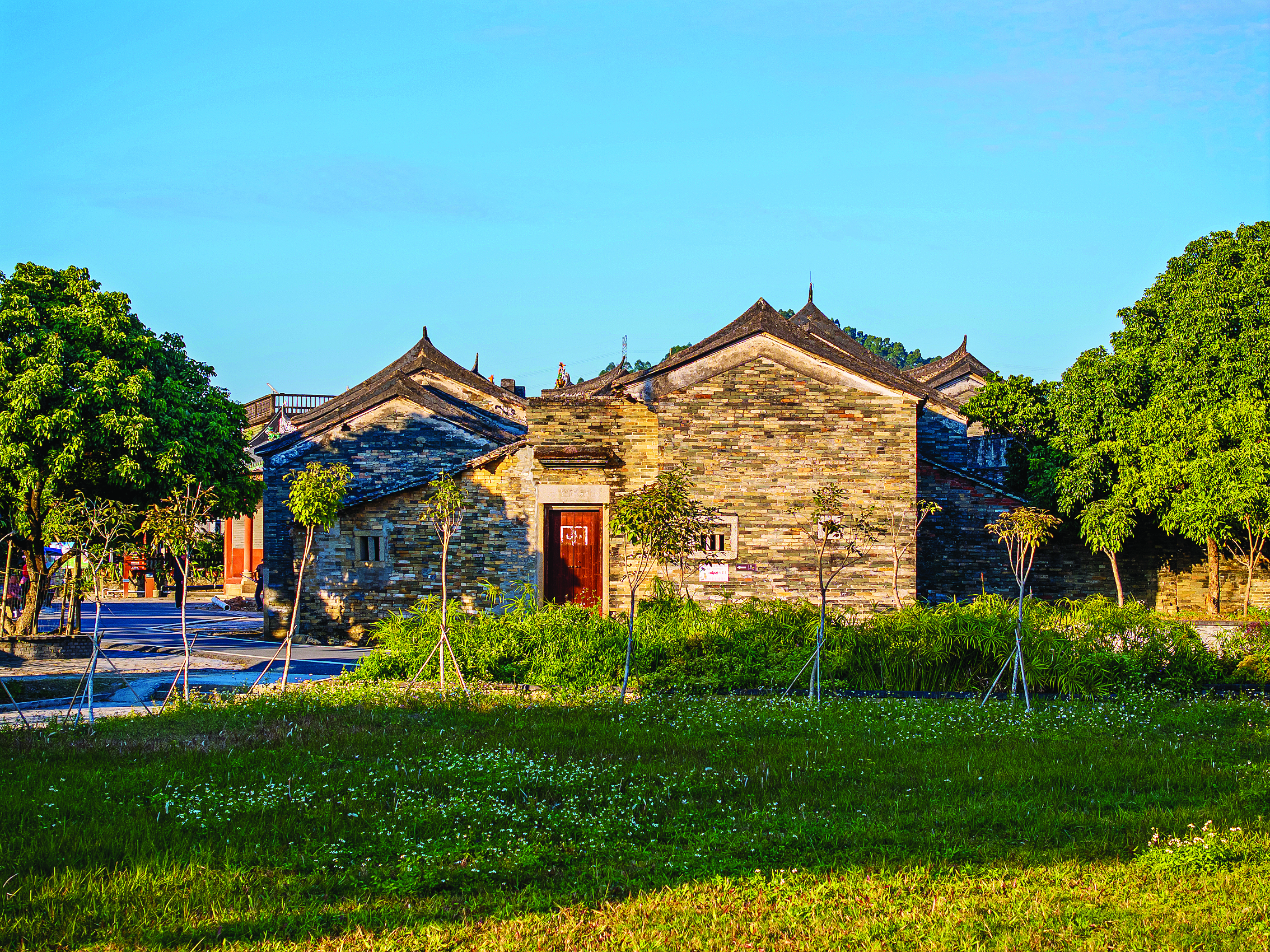     旭日古村一角。    惠州日报记者李燕文 通讯员龙华宣 摄