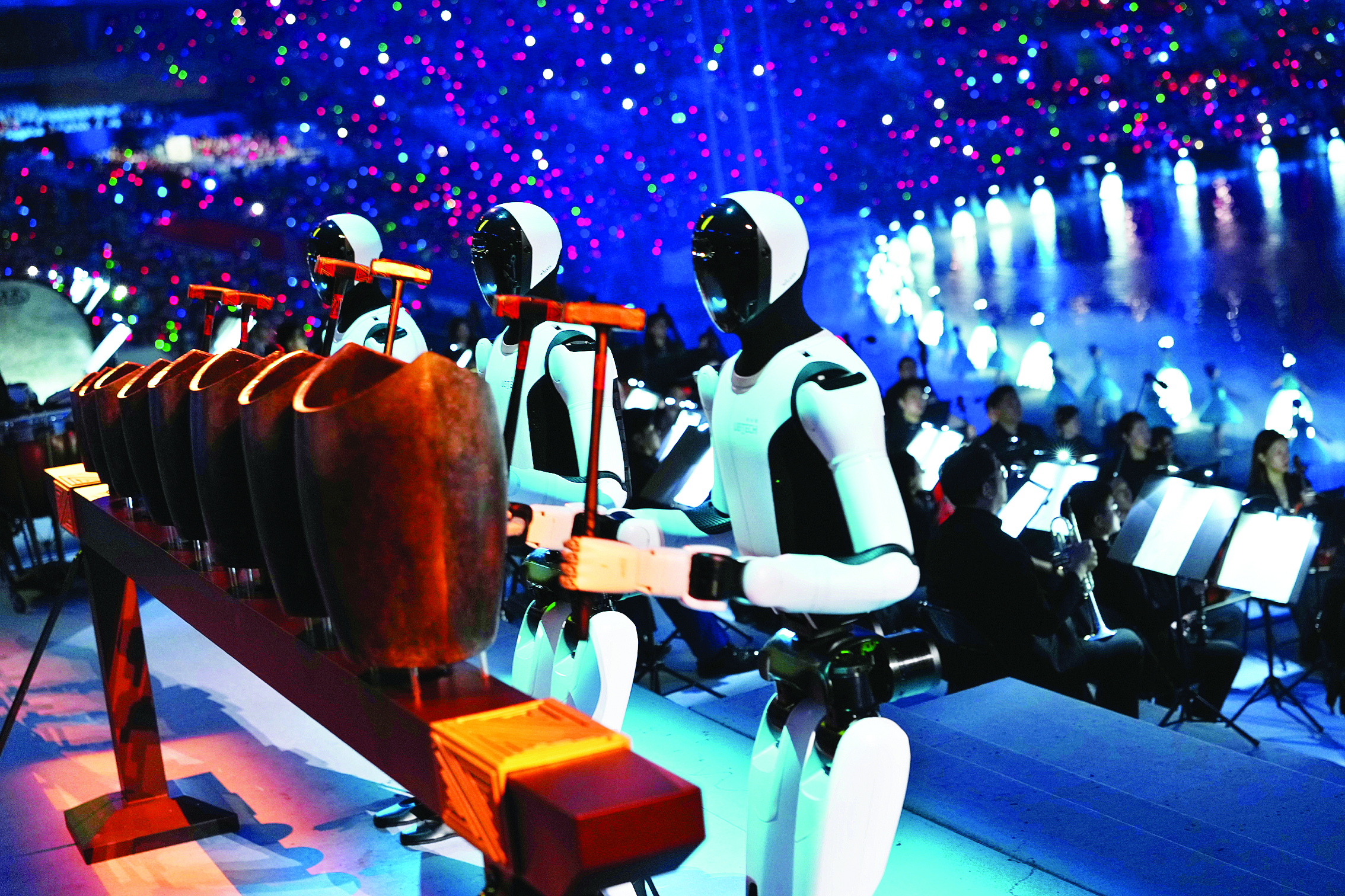     开幕式上的机器人表演。