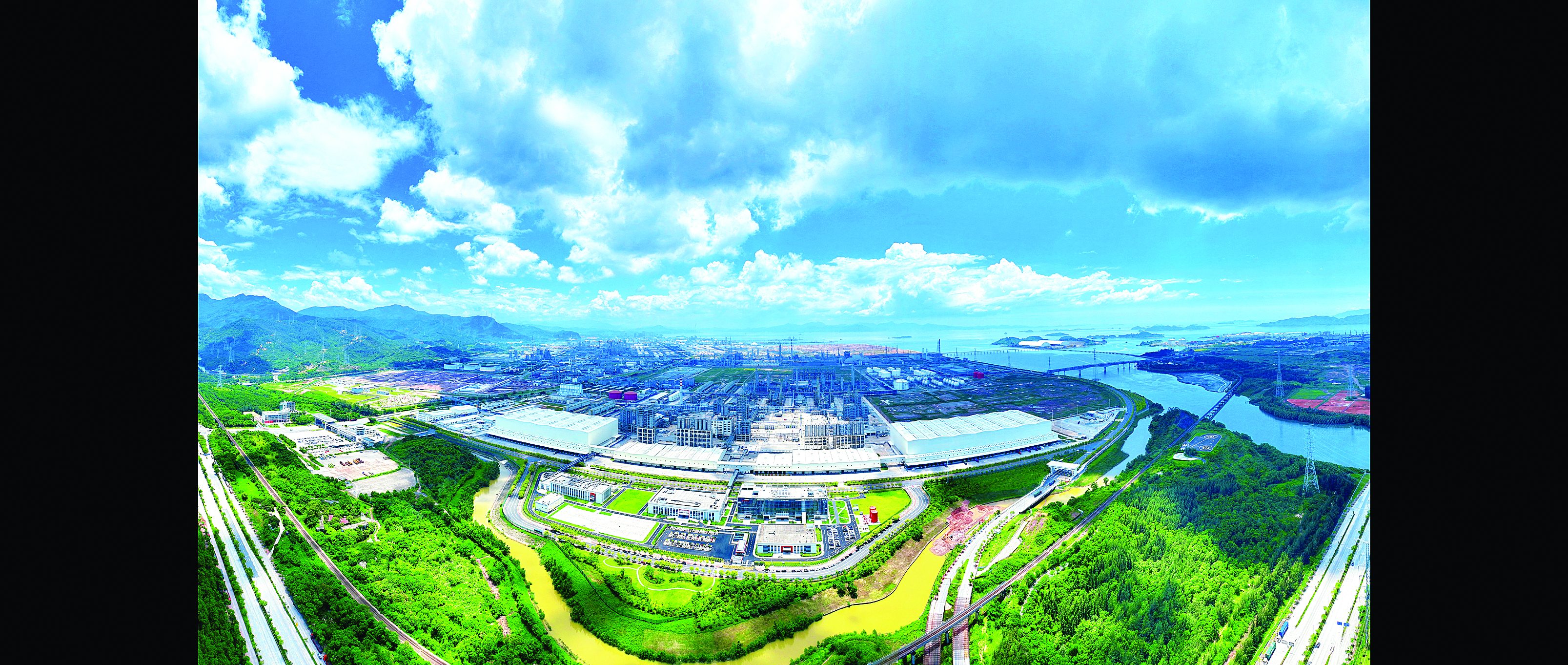     埃克森美孚惠州乙烯项目。惠州日报记者谢伟鑫 摄