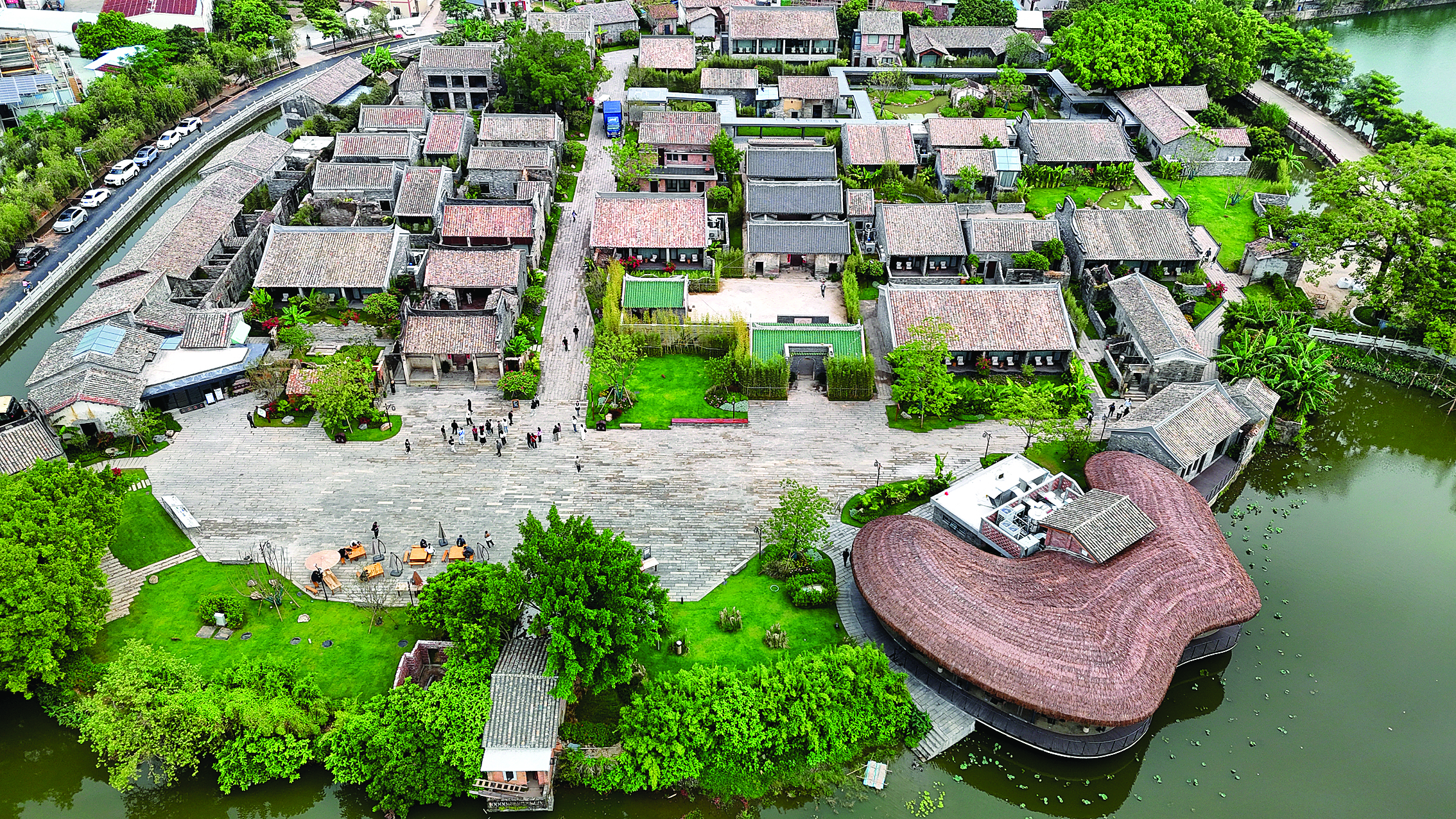 <p>    由山下古村落改造而成的山夏1368酒店。</p>