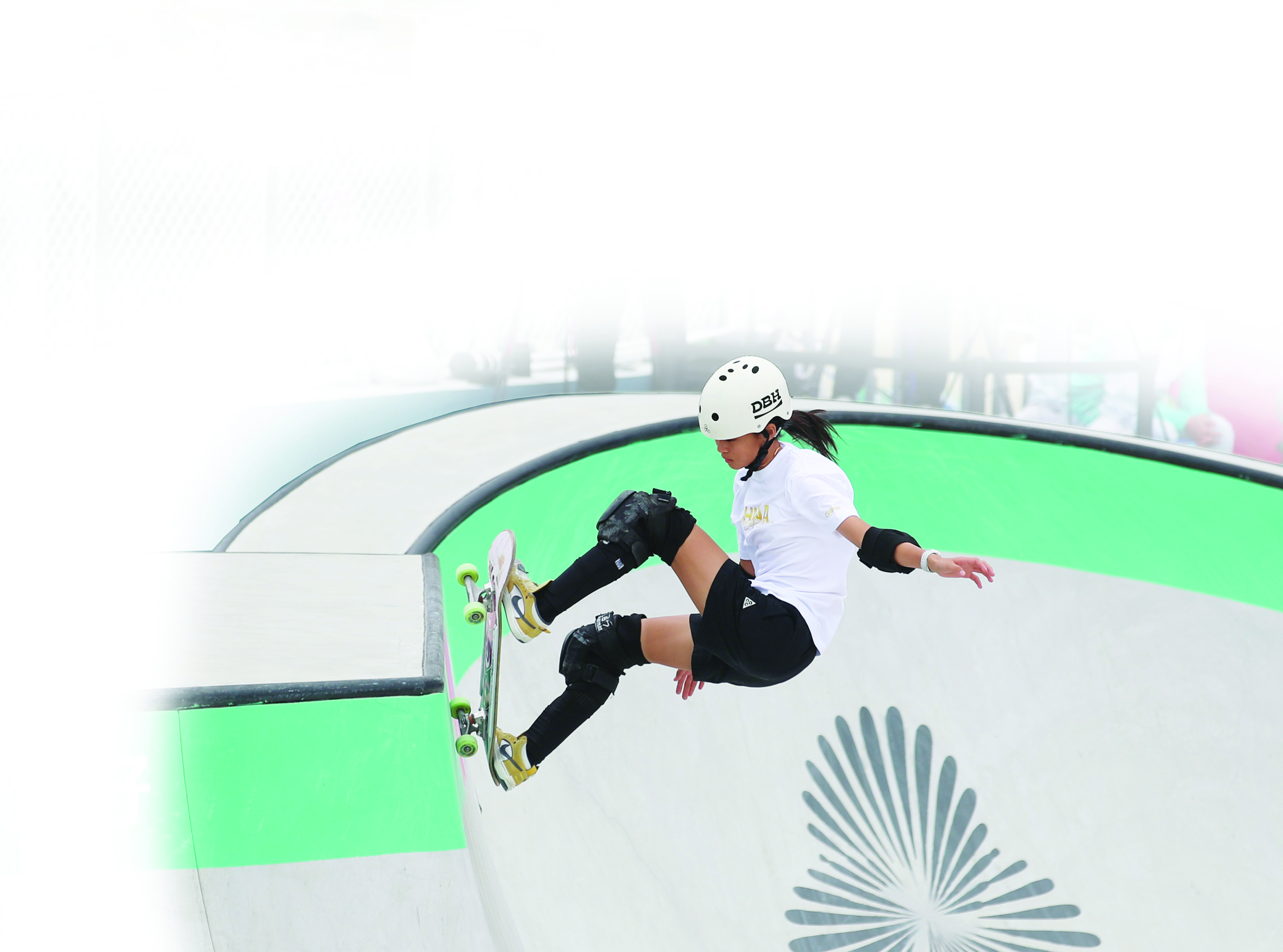     惠州着力打造“滑板之城”。这是我市滑板运动小将郑好好在比赛。    惠州日报记者钟畅新 摄