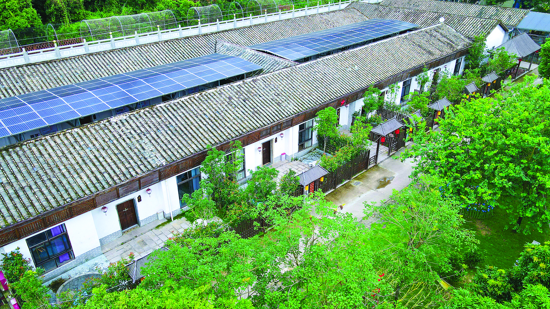     大亚湾霞涌畔山汤宿。